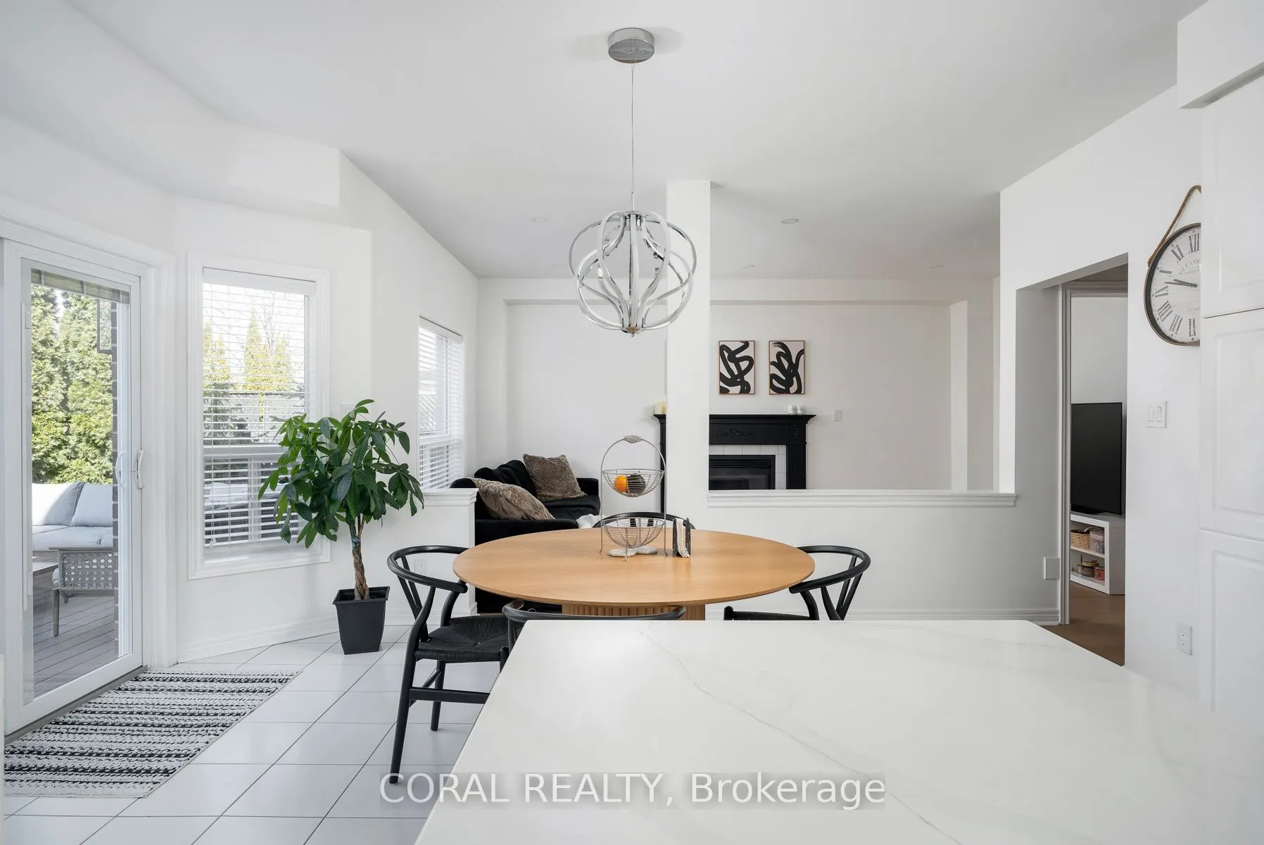 947 Wingarden Crescent
