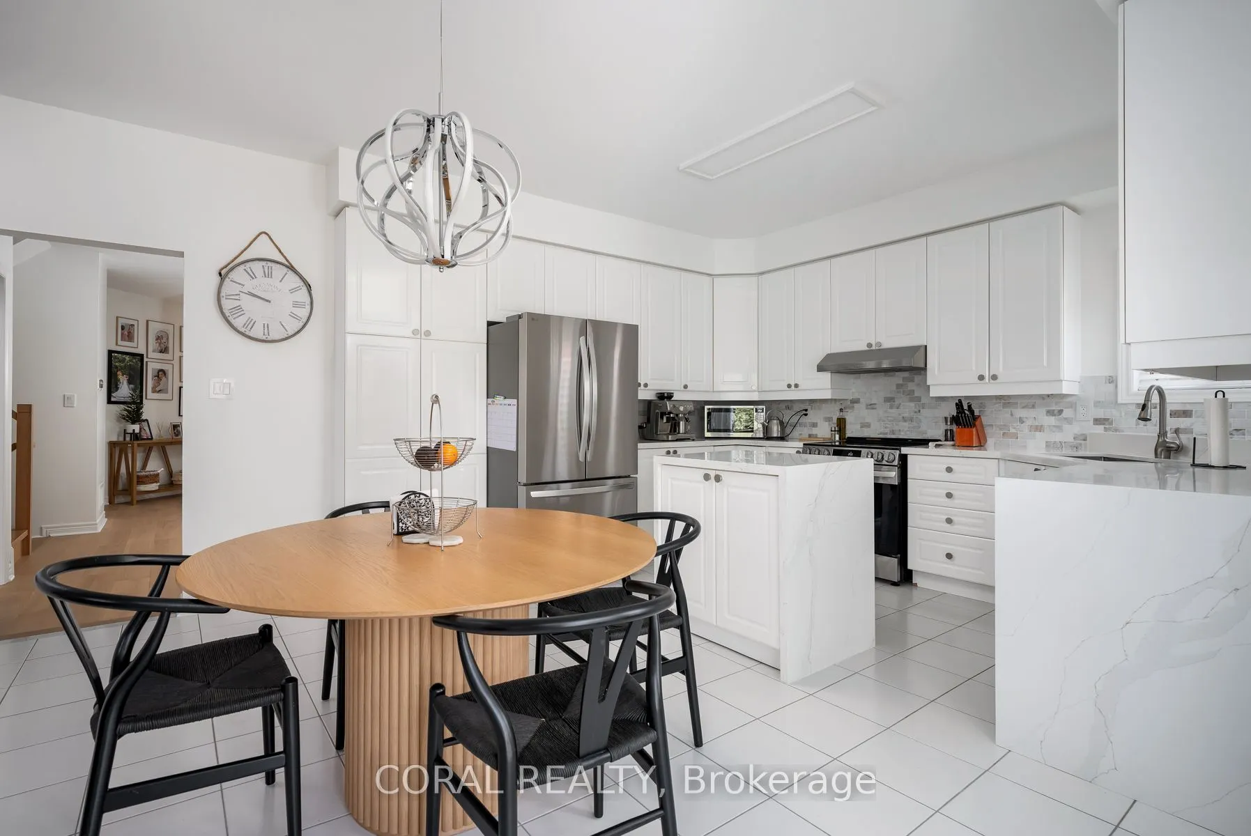 947 Wingarden Crescent