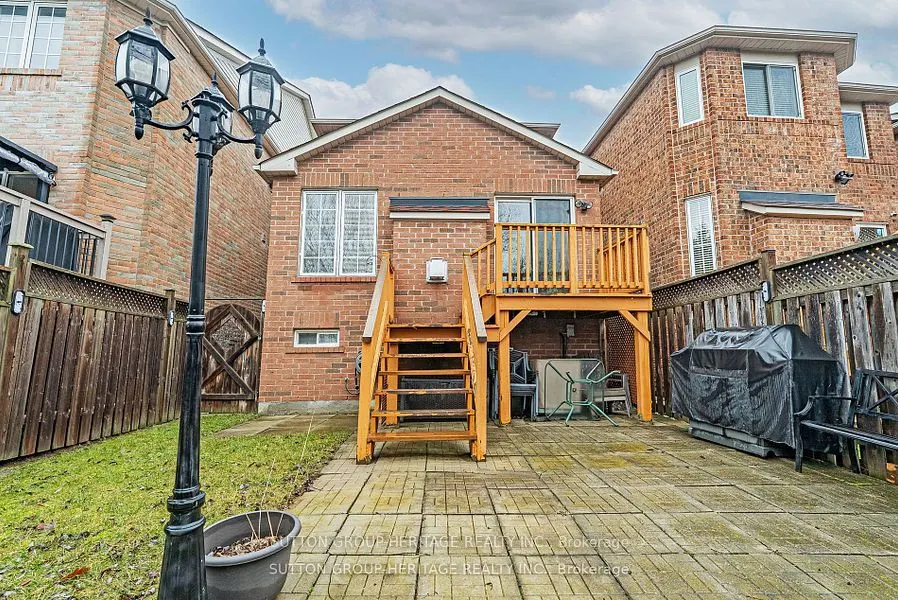 3 Angier Crescent