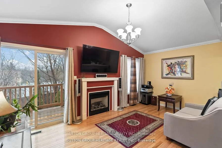 3 Angier Crescent