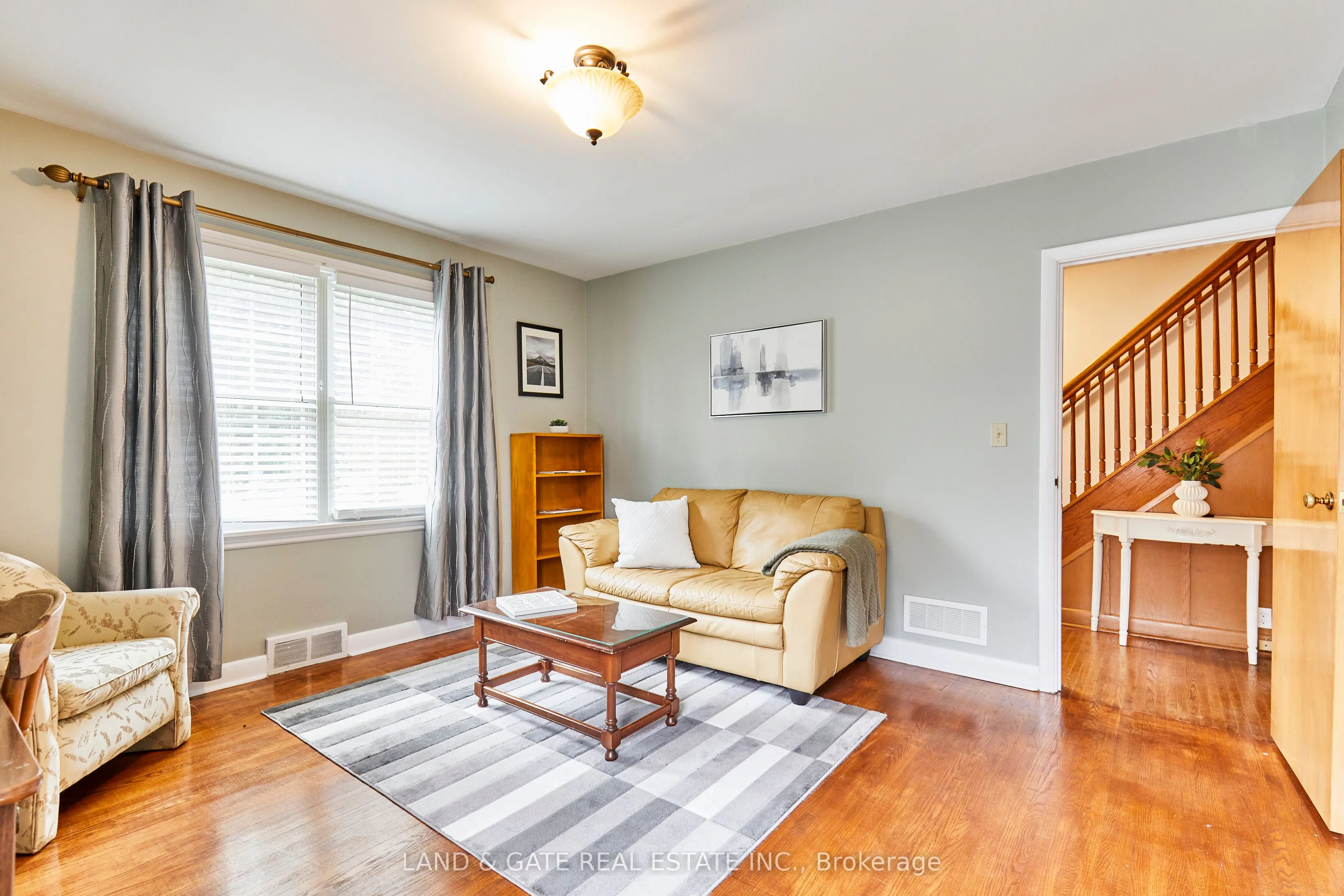 854 Regent Drive