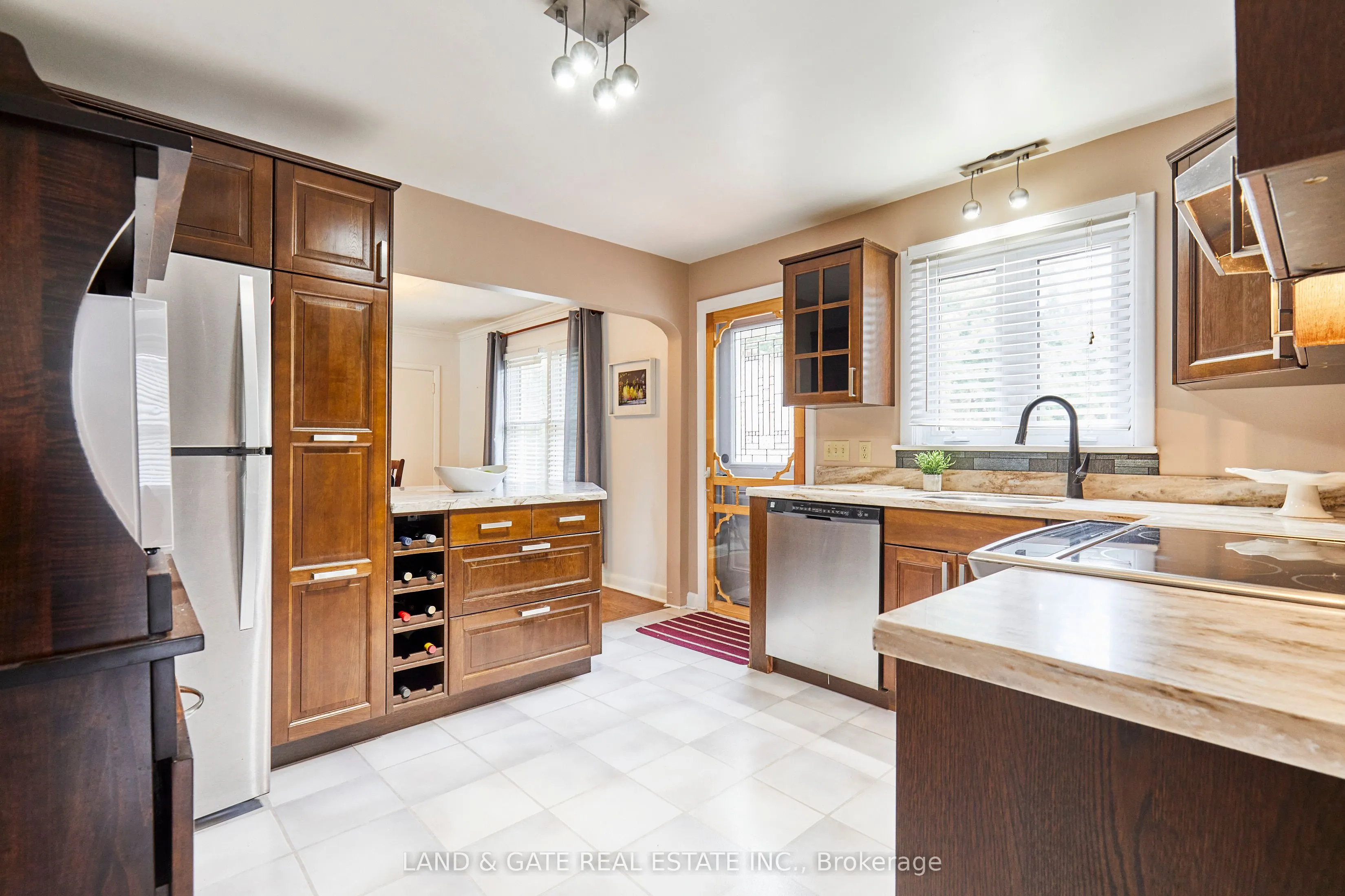 854 Regent Drive
