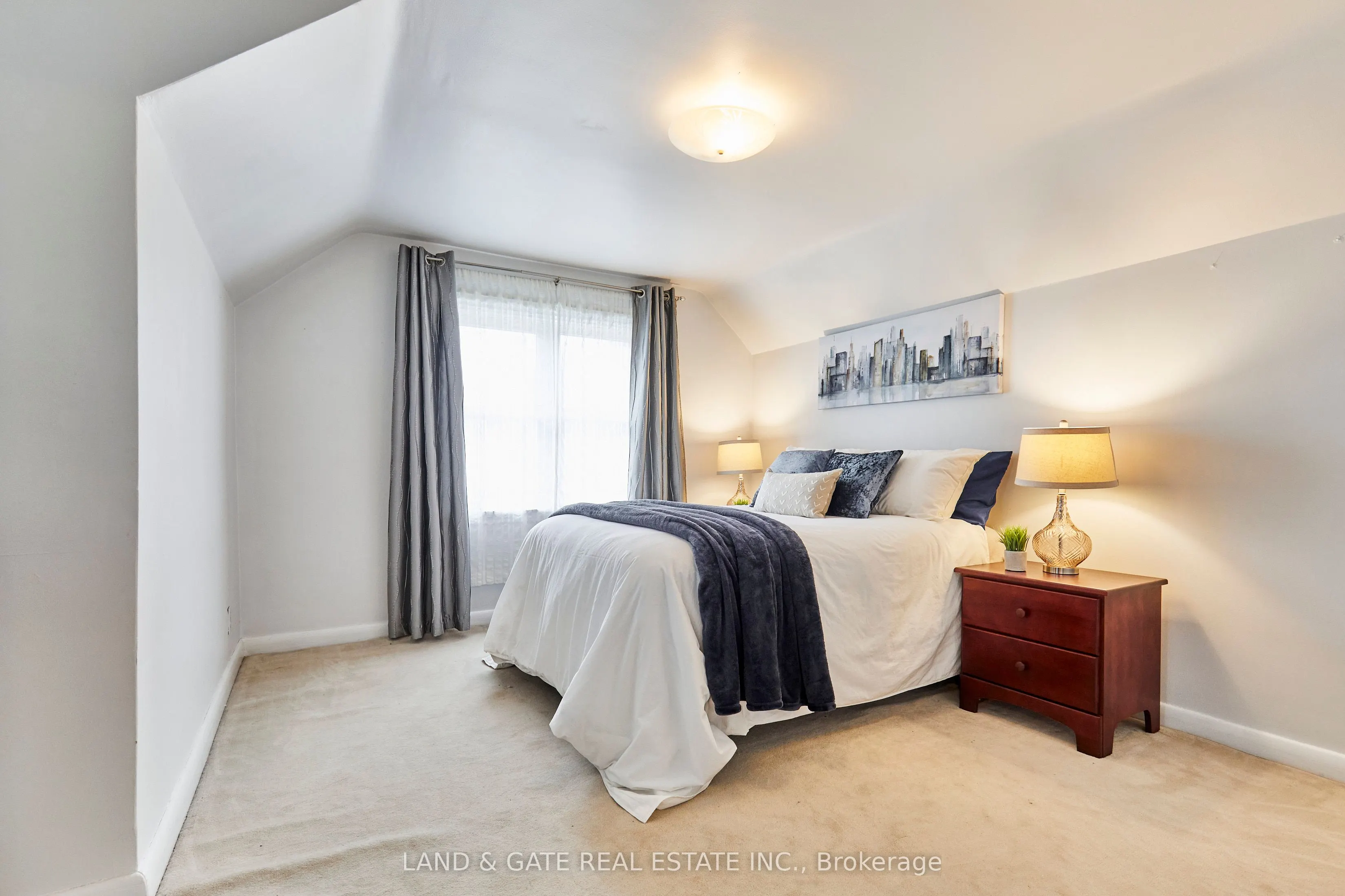 854 Regent Drive