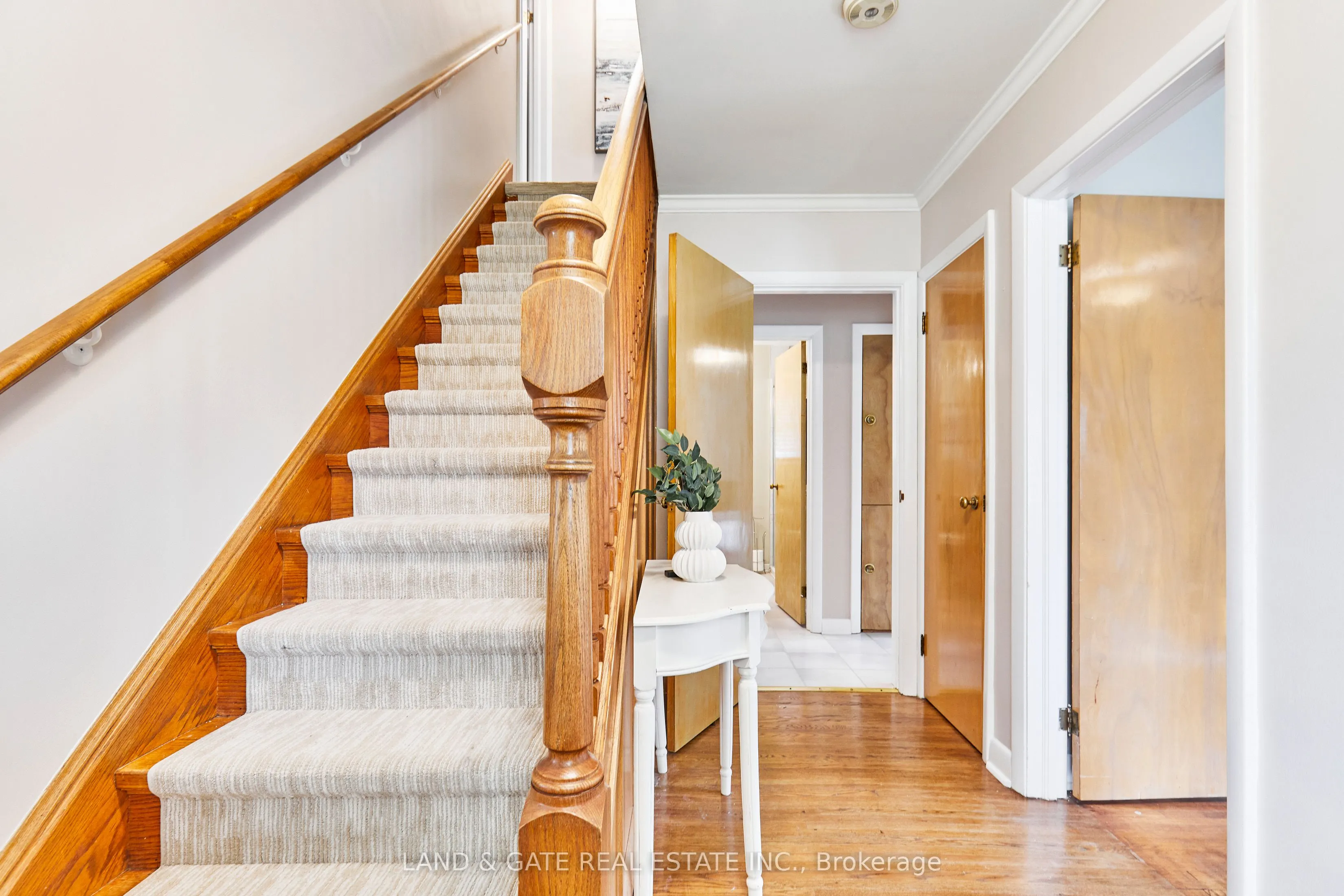 854 Regent Drive