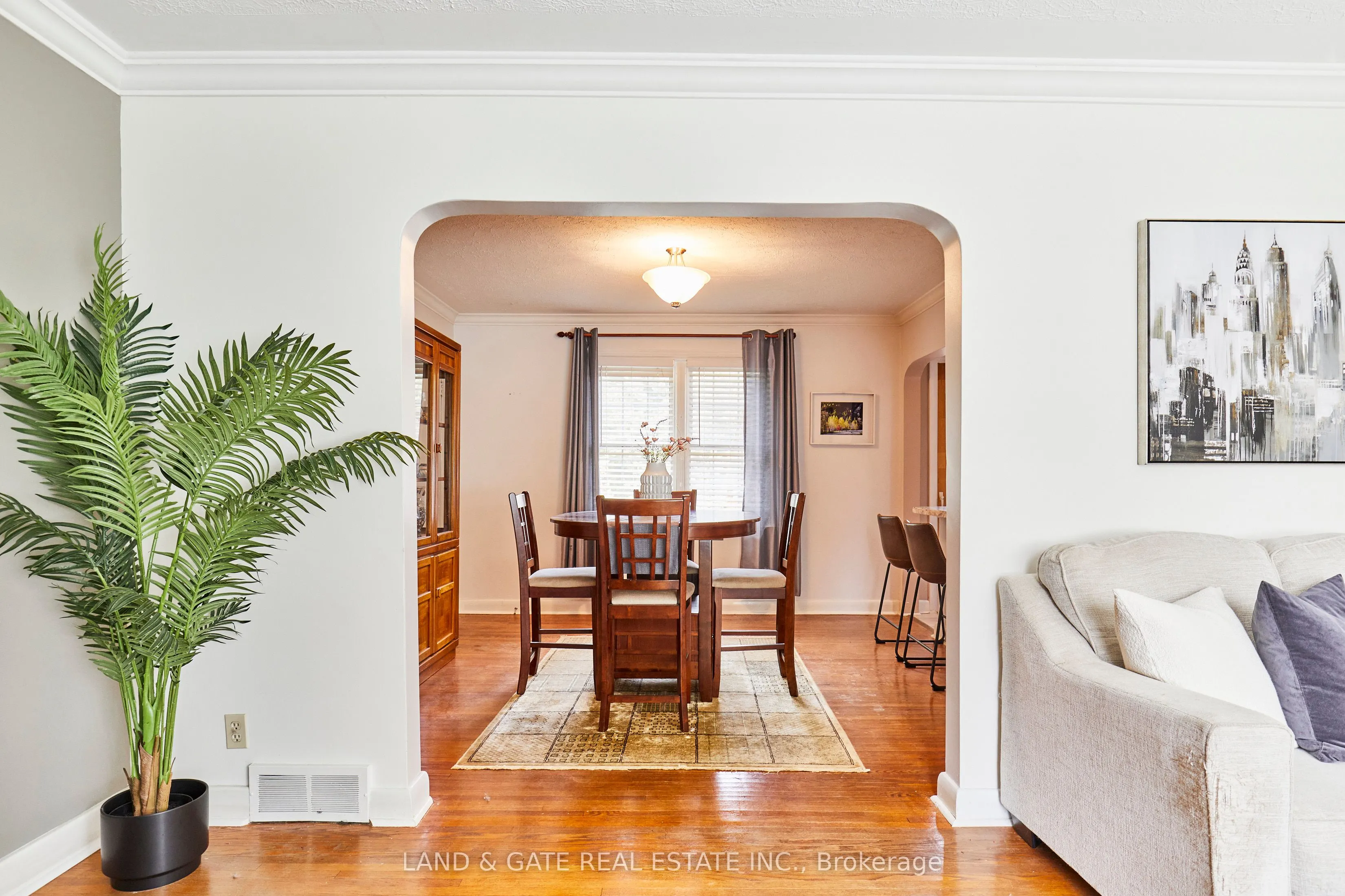 854 Regent Drive