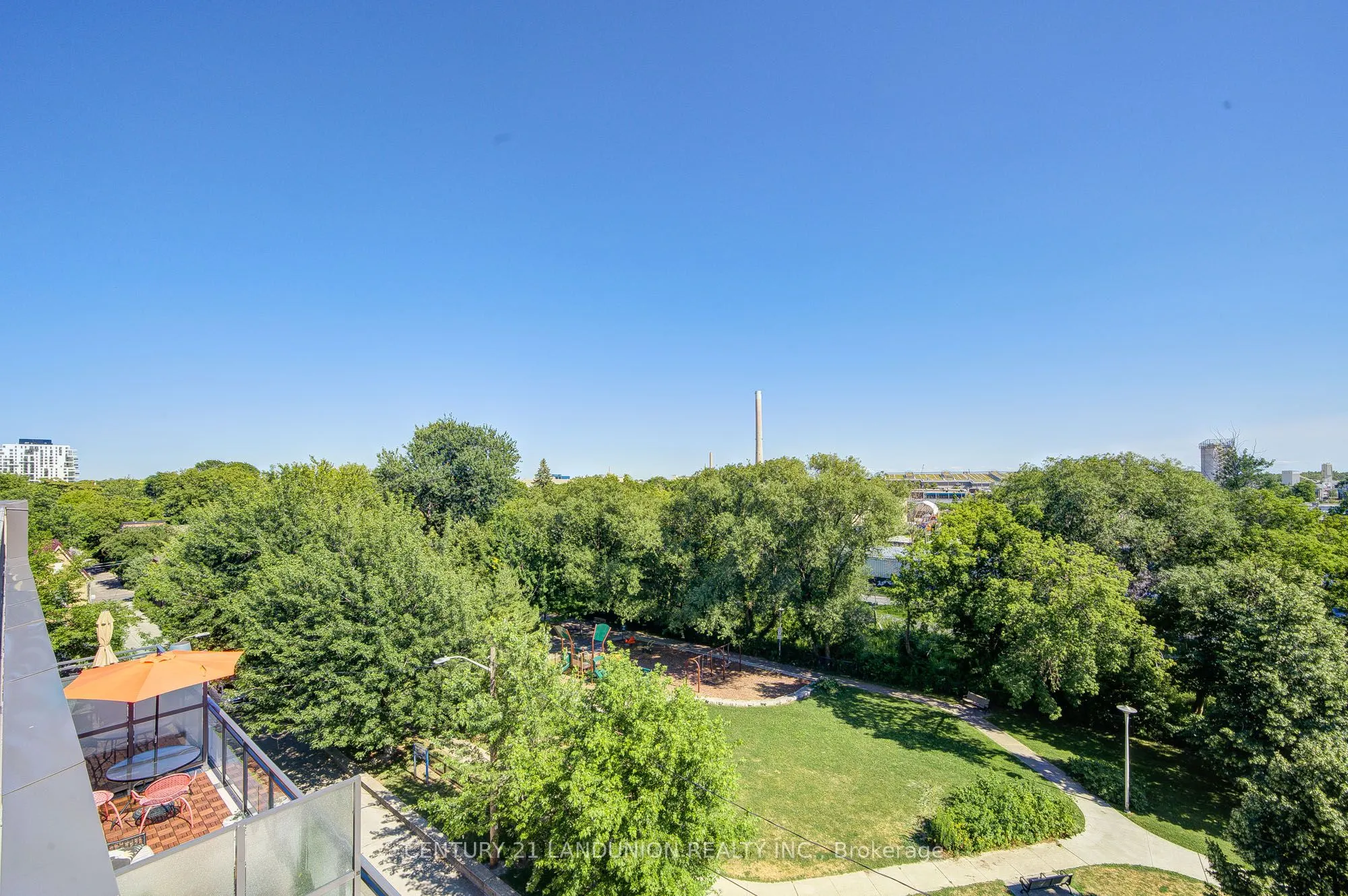 1285 Queen Street E, #512