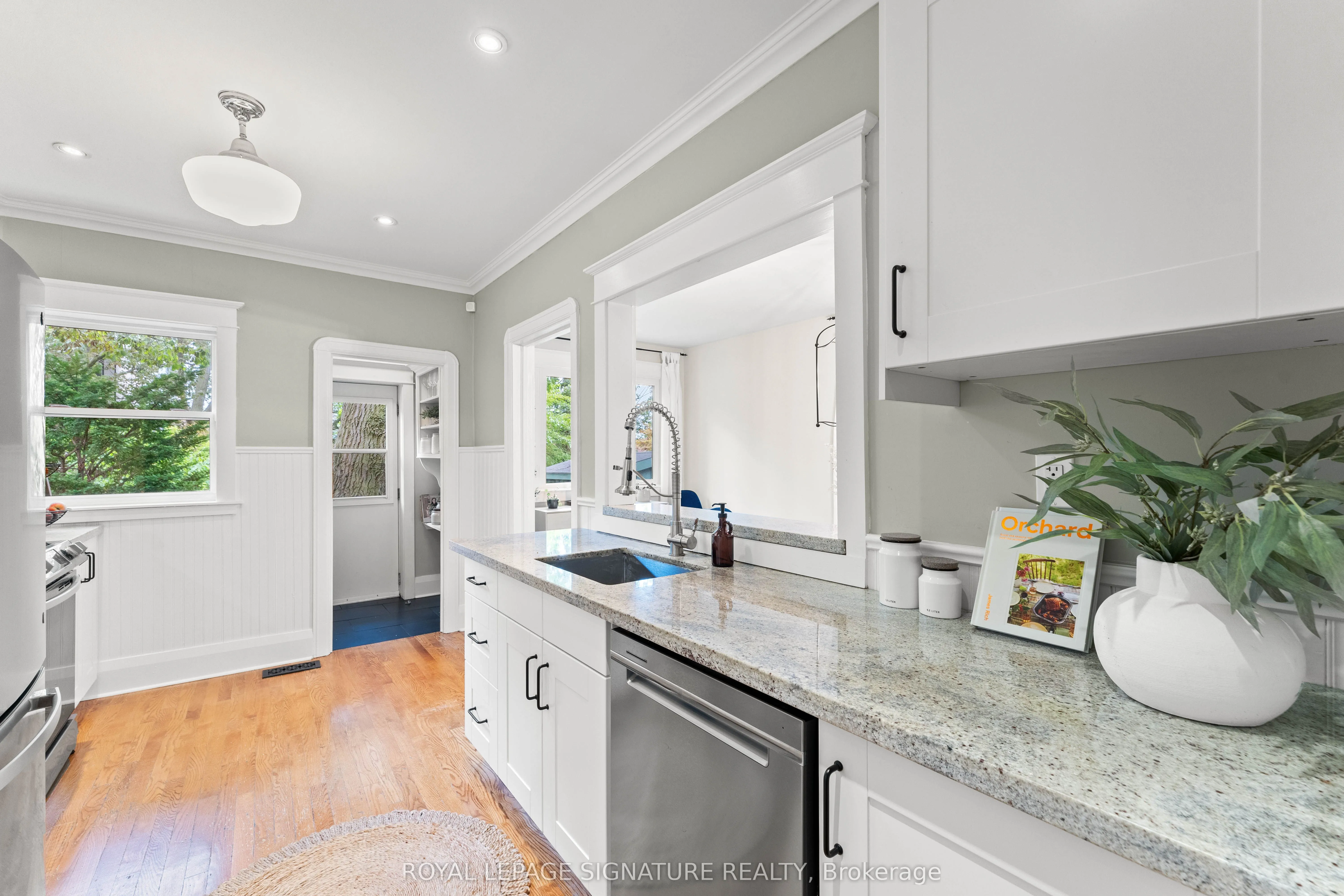 359 Wolverleigh Boulevard