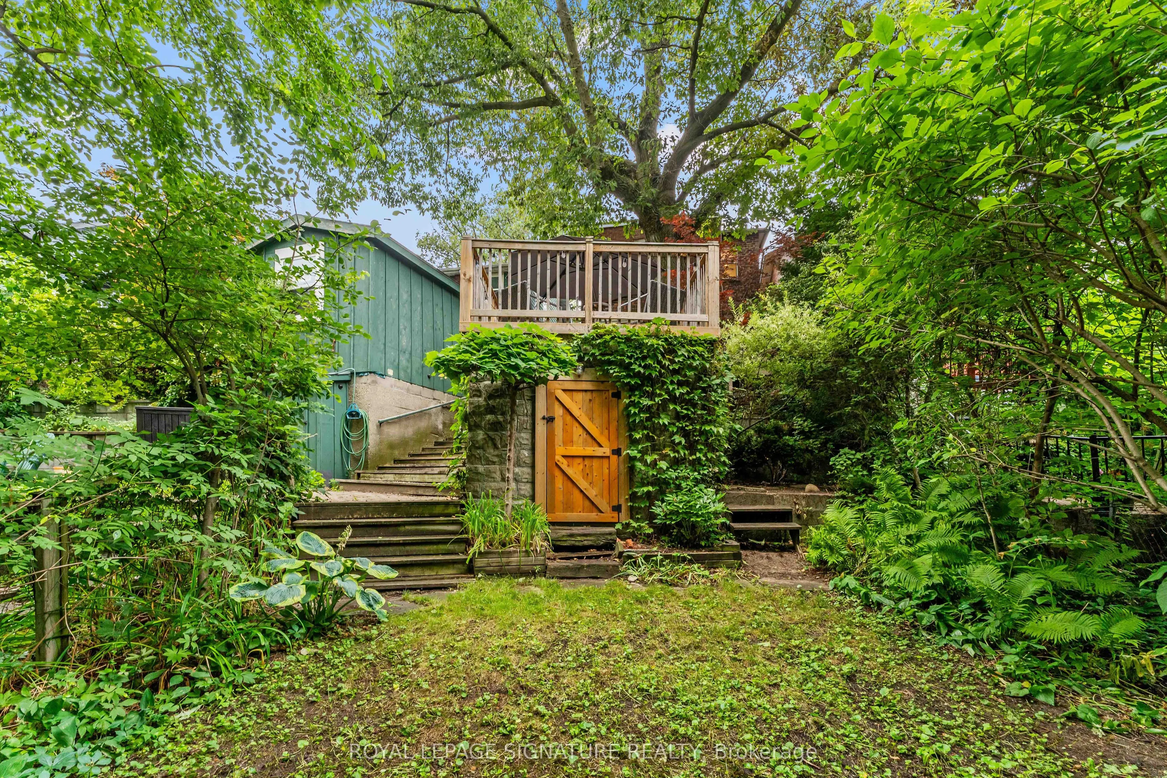 359 Wolverleigh Boulevard
