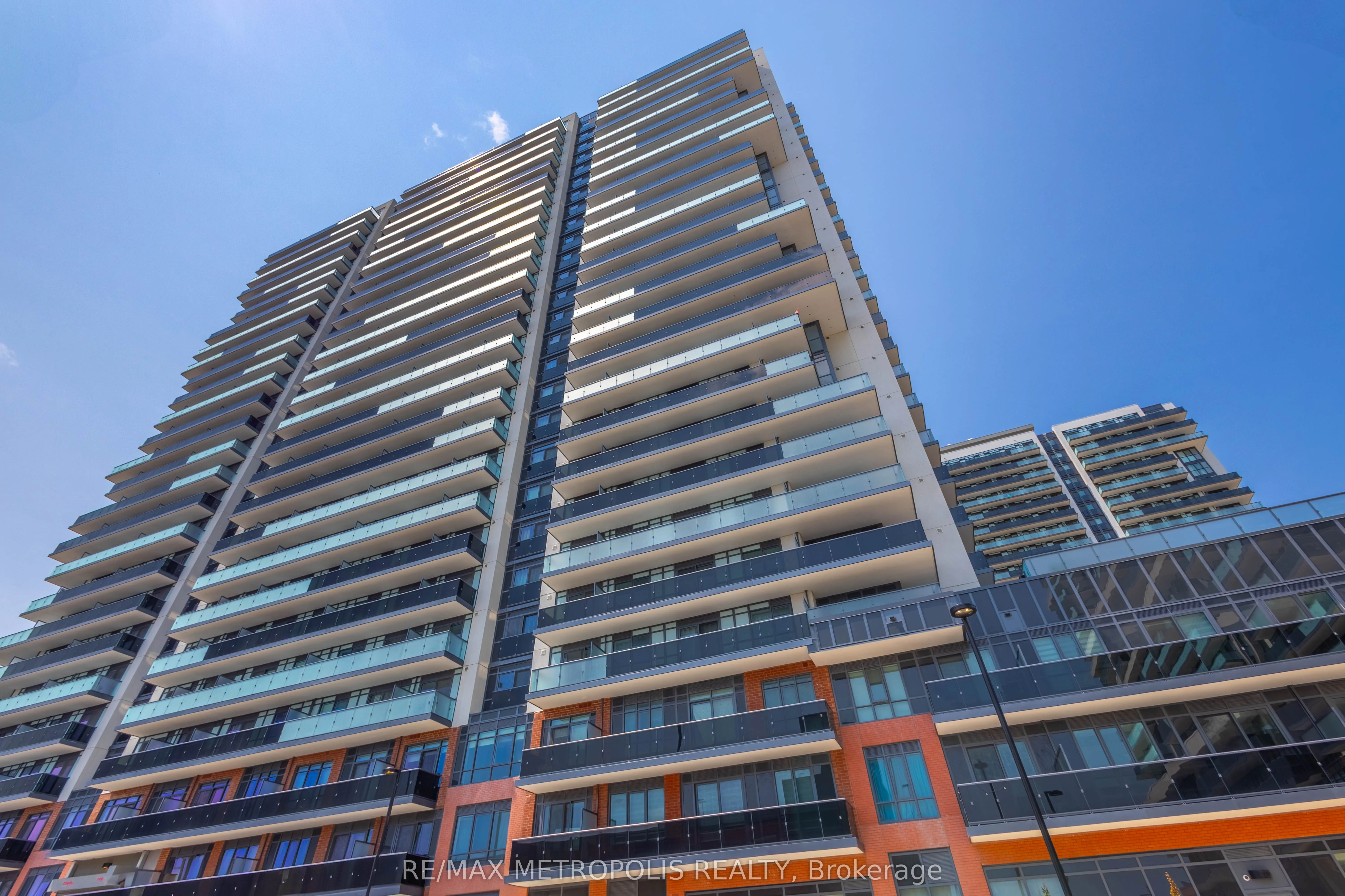 2545 Simcoe Street N, #1419
