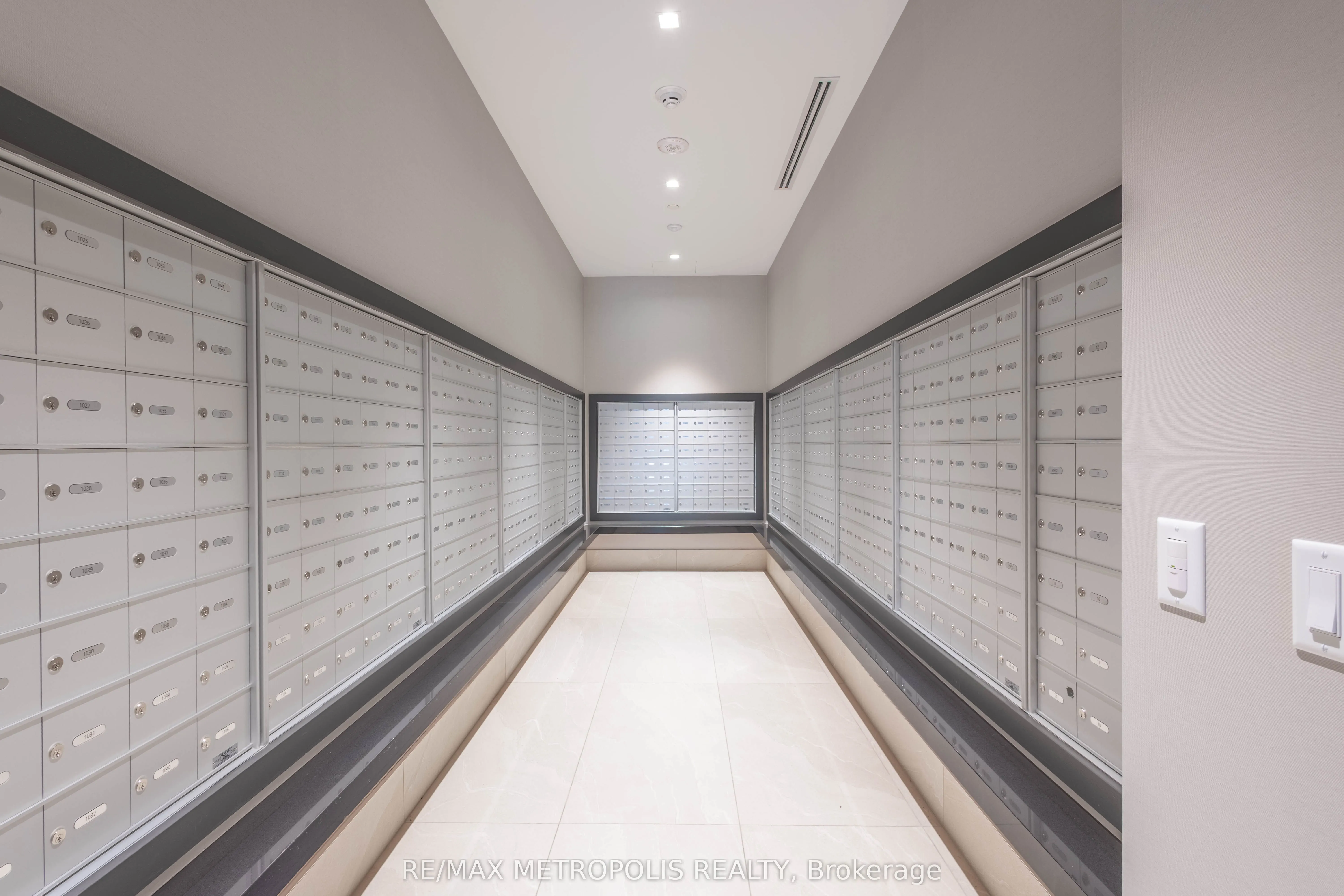2545 Simcoe Street N, #1419