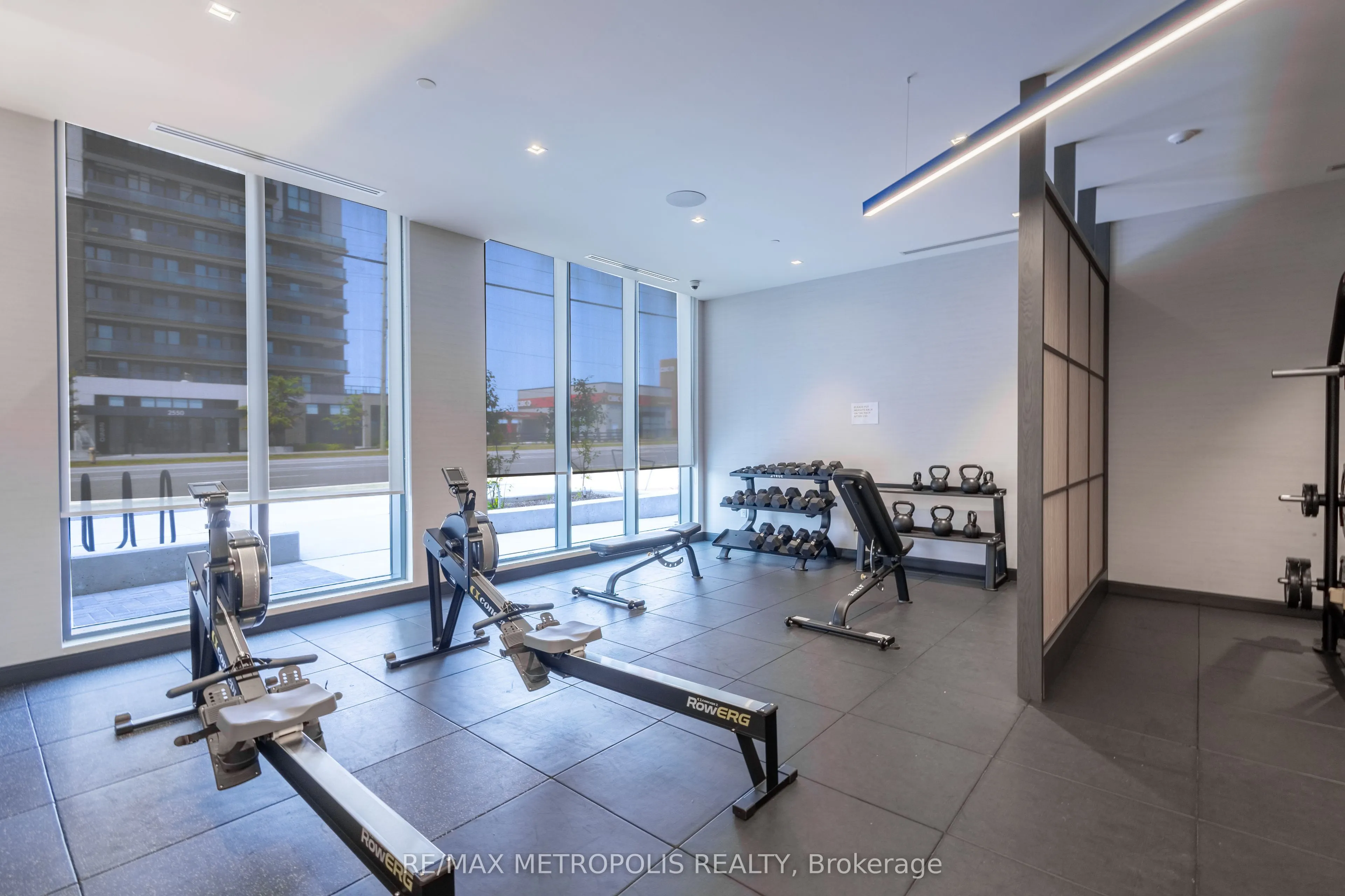 2545 Simcoe Street N, #1419