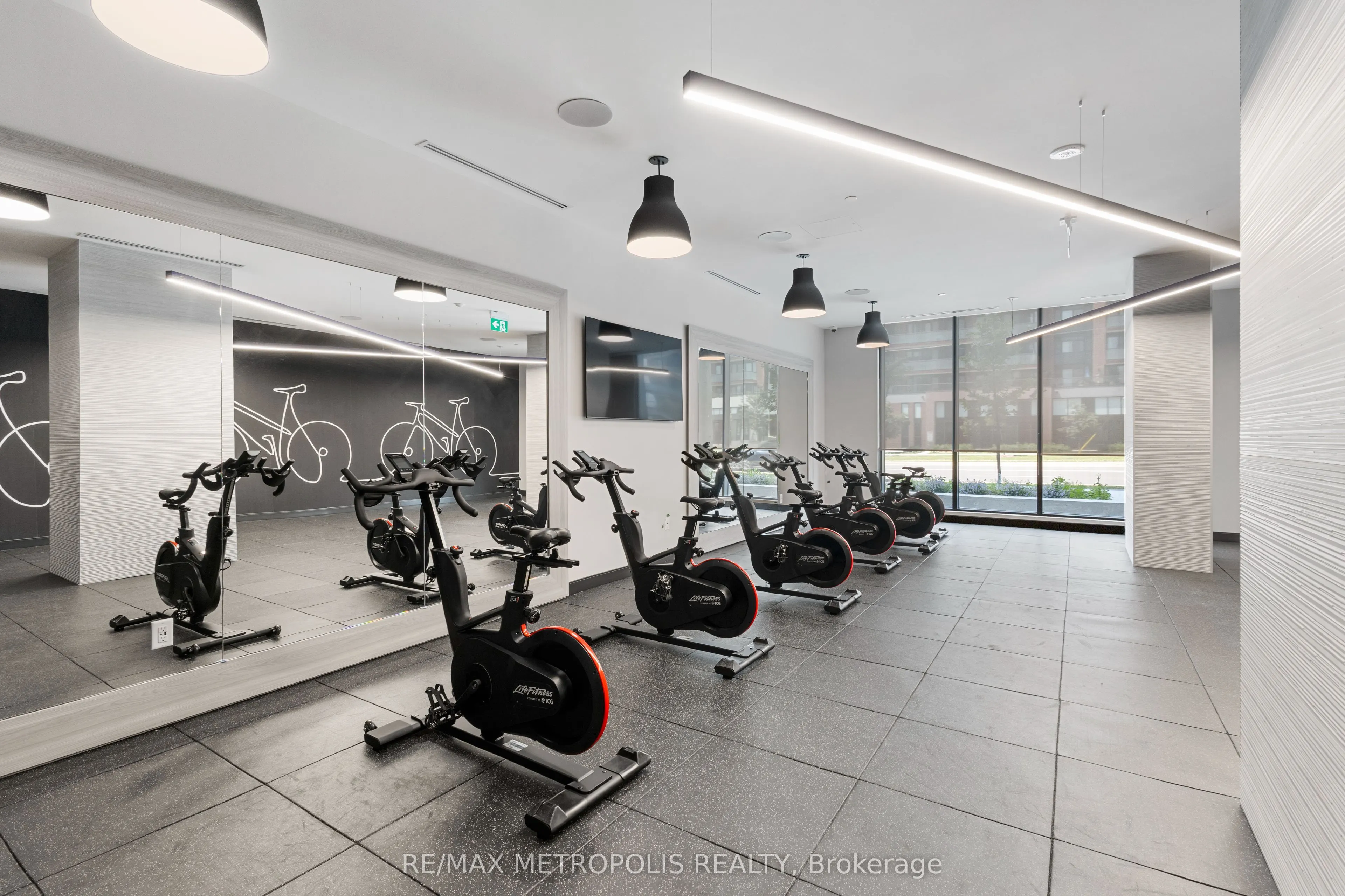 2545 Simcoe Street N, #1419