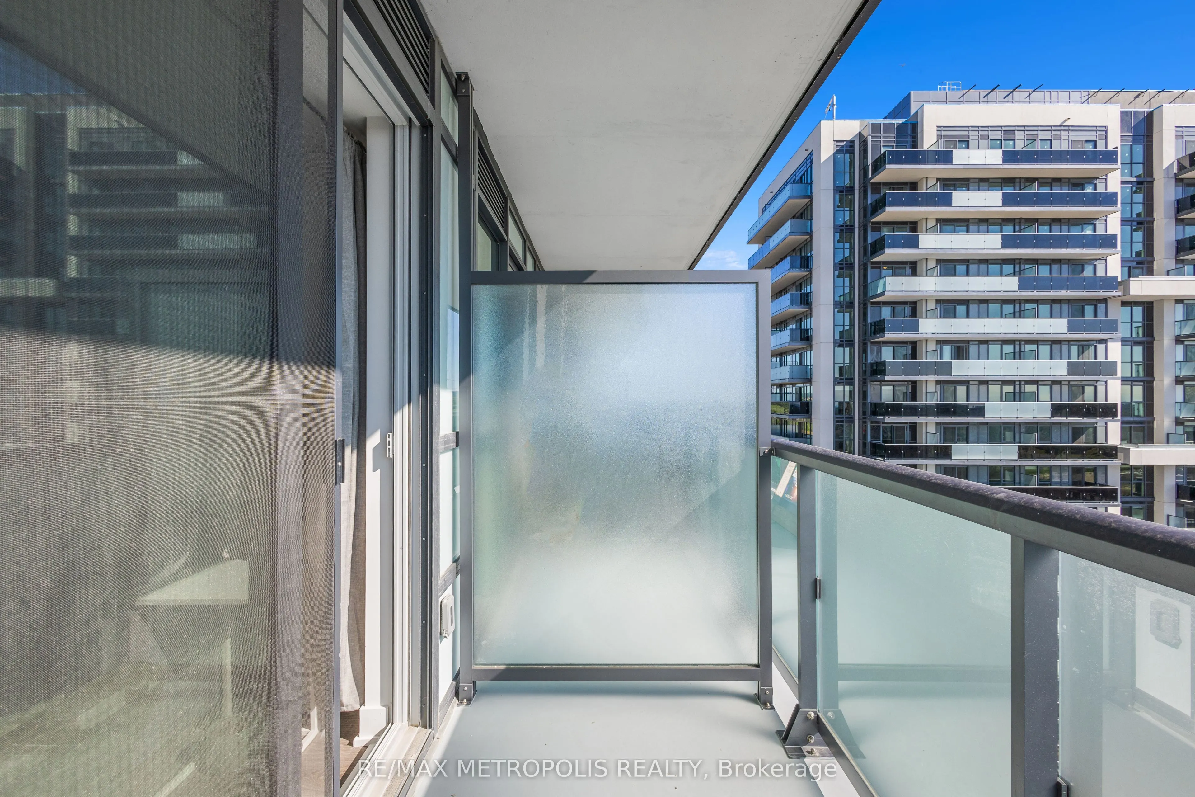 2545 Simcoe Street N, #1419