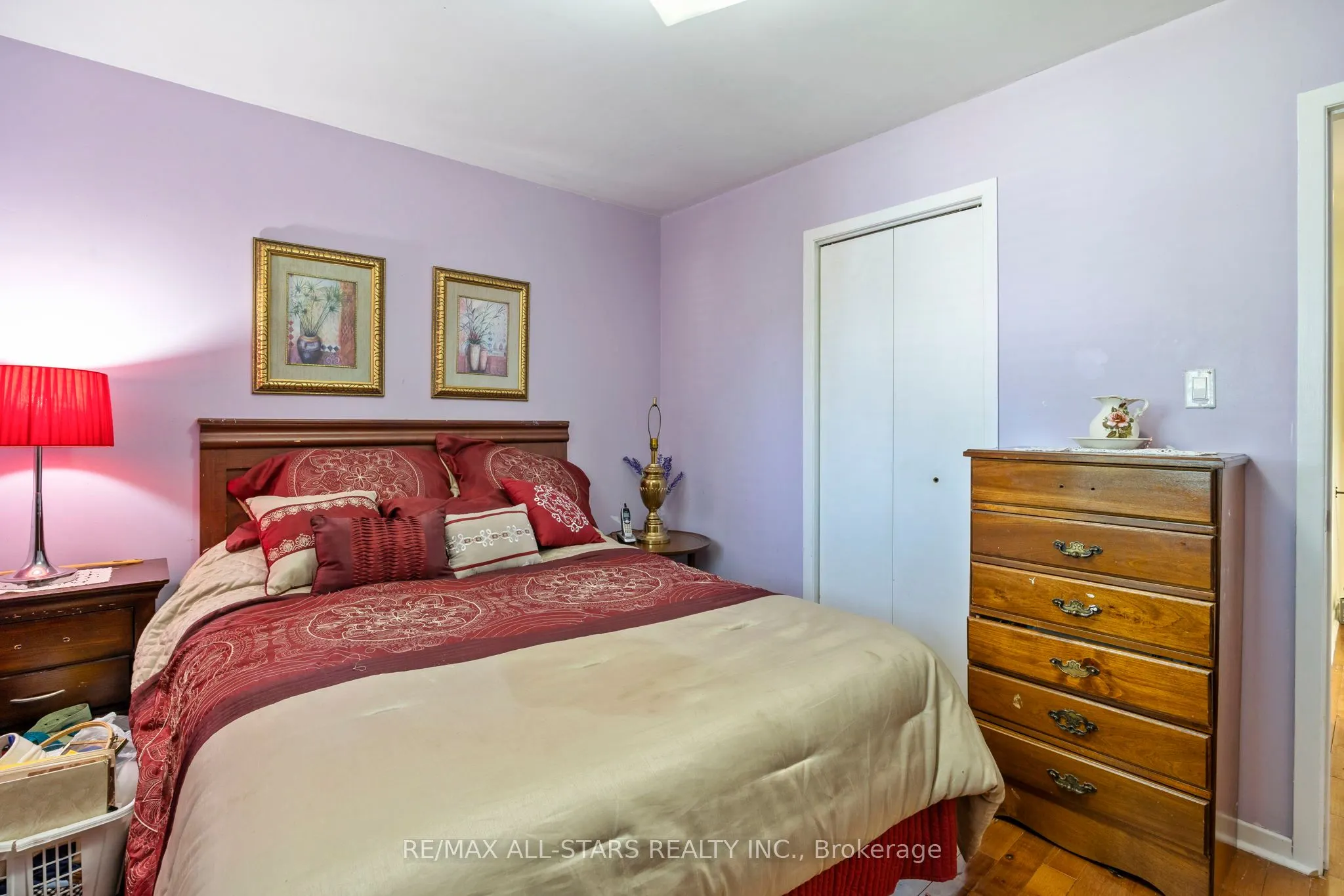 54 Kennaley Crescent E