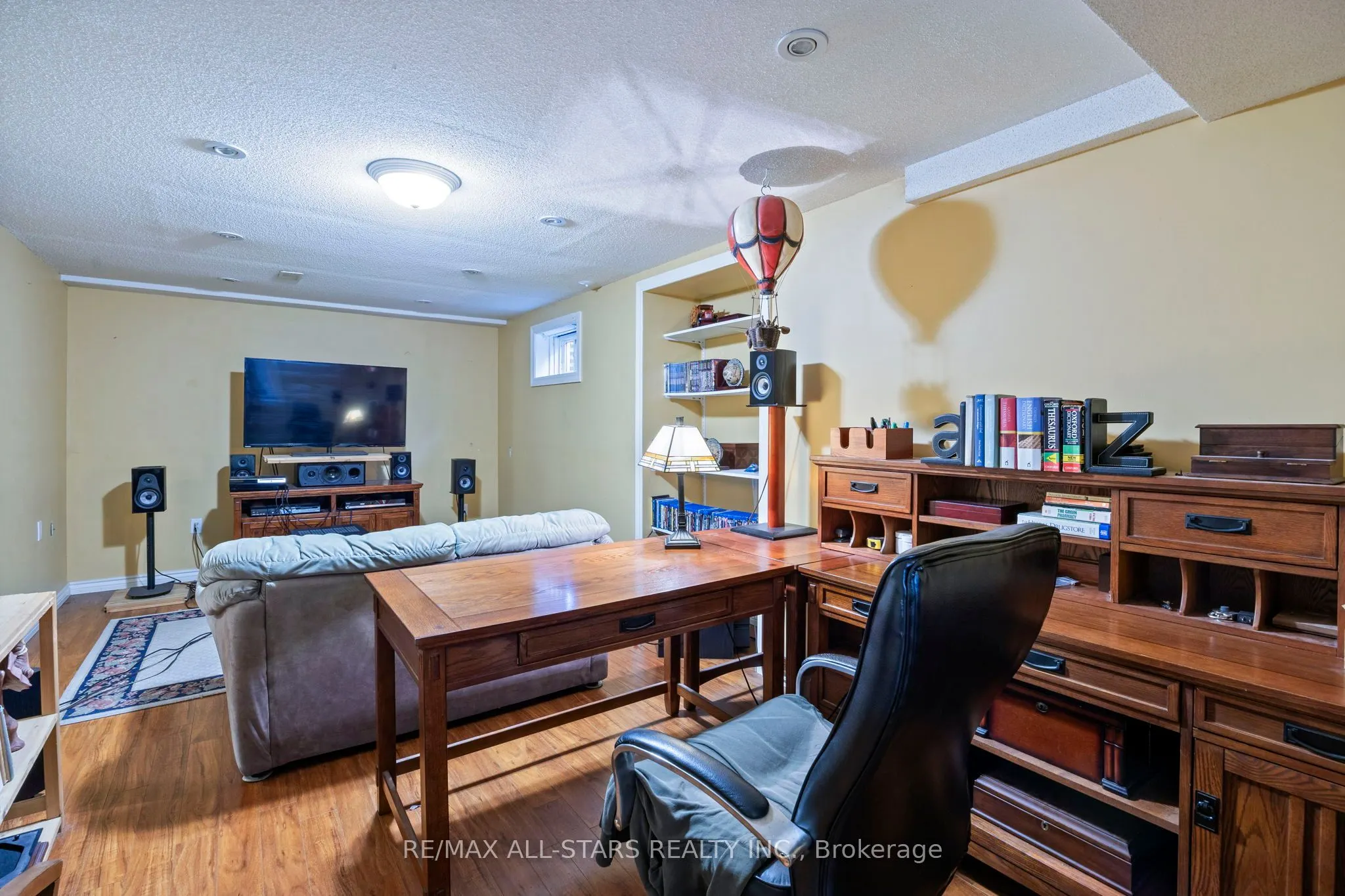 54 Kennaley Crescent E