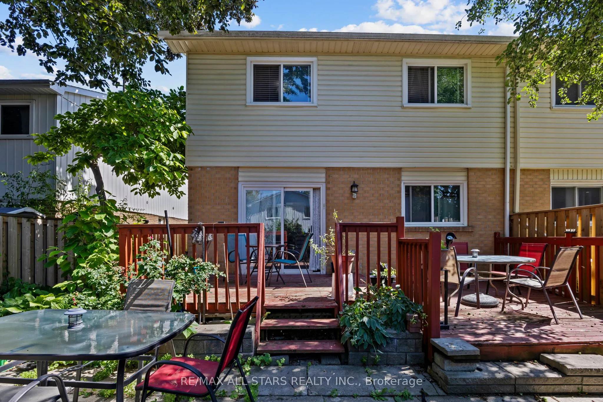 54 Kennaley Crescent E