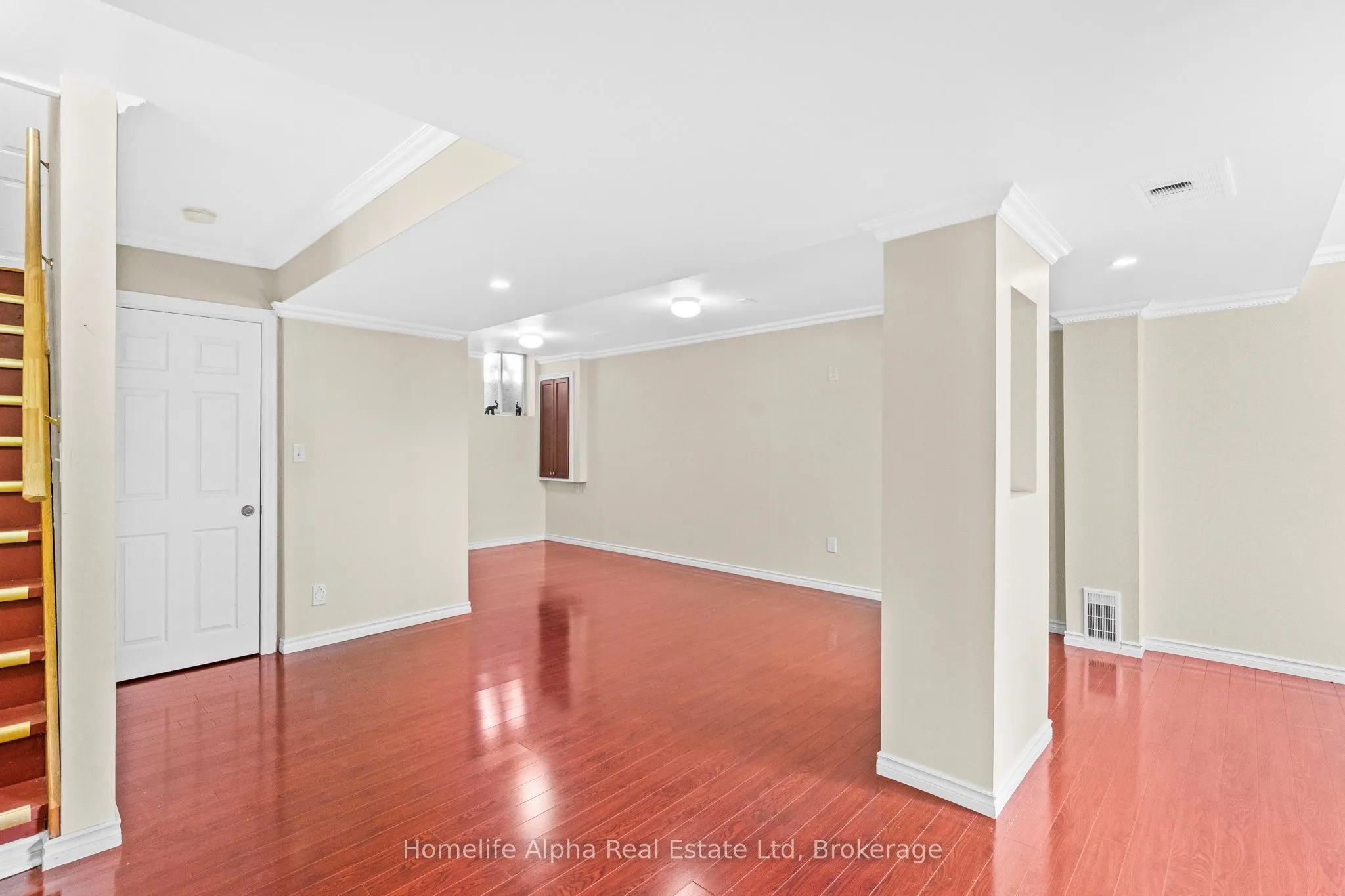 10 Bon Echo Court