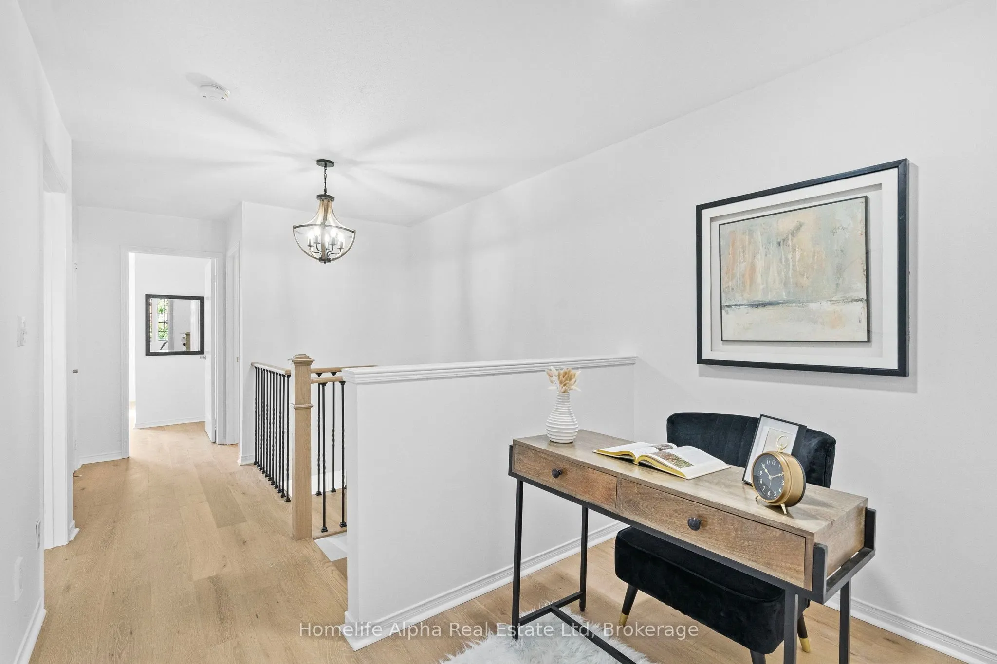 10 Bon Echo Court