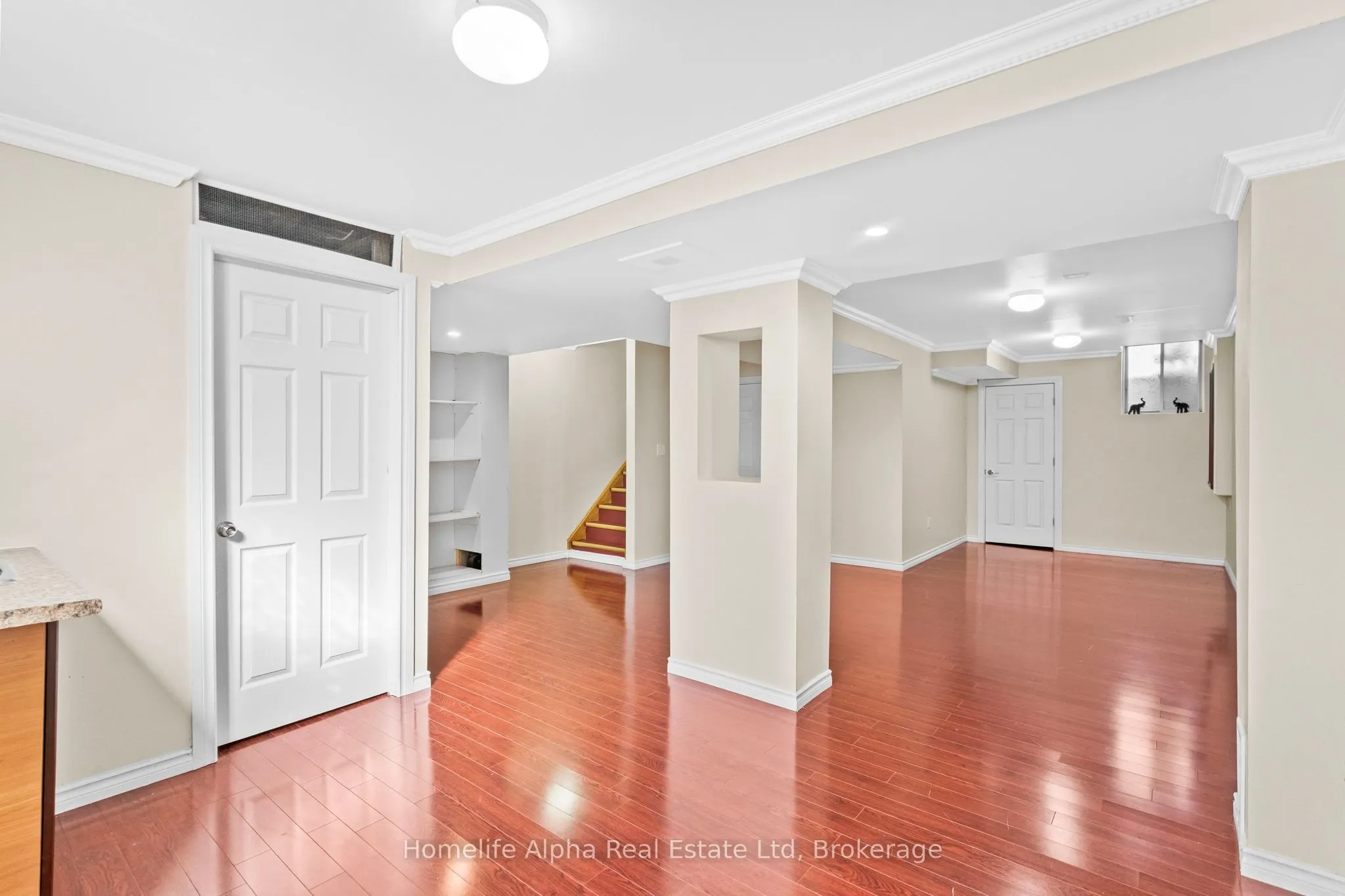 10 Bon Echo Court