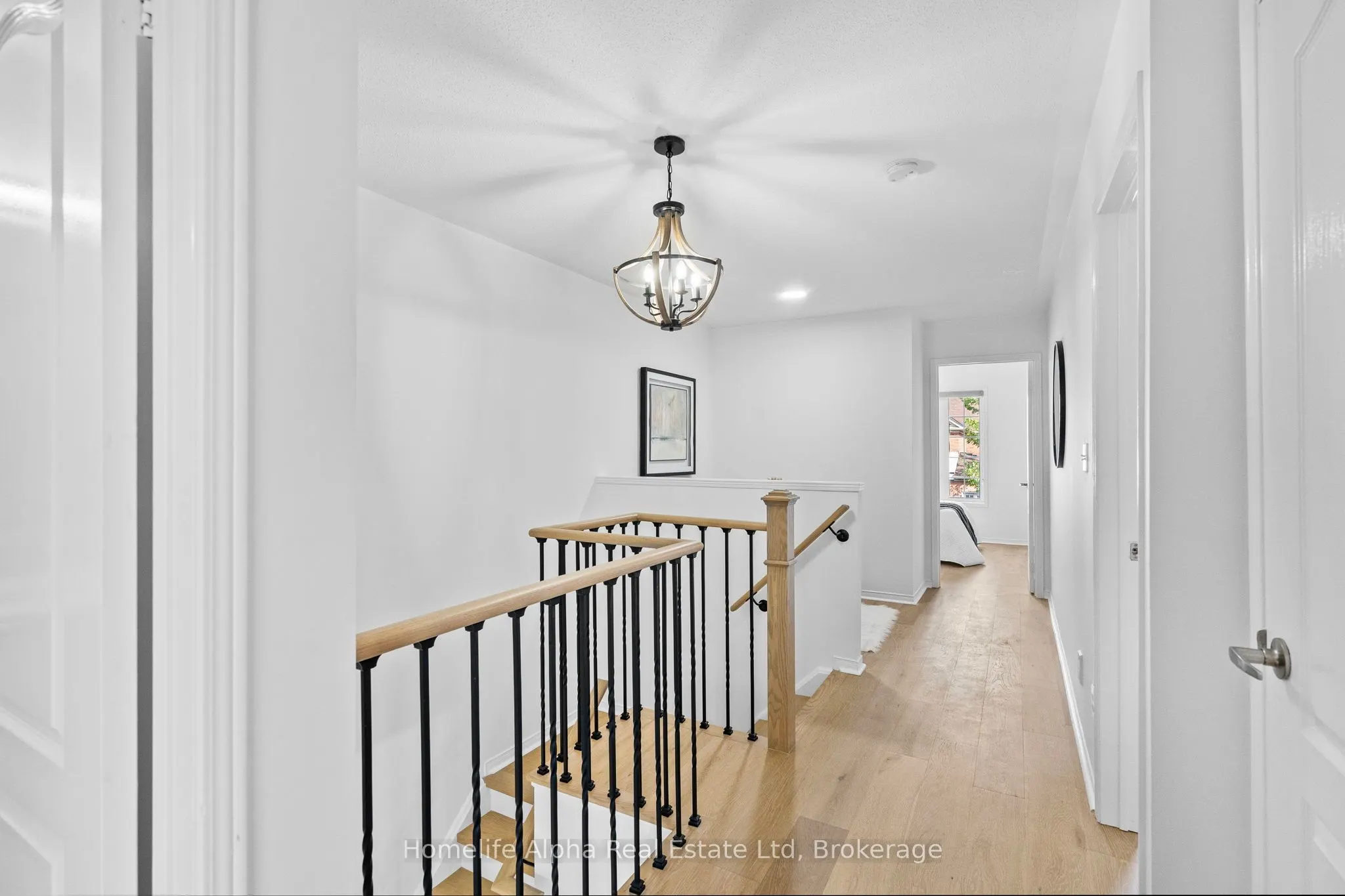 10 Bon Echo Court