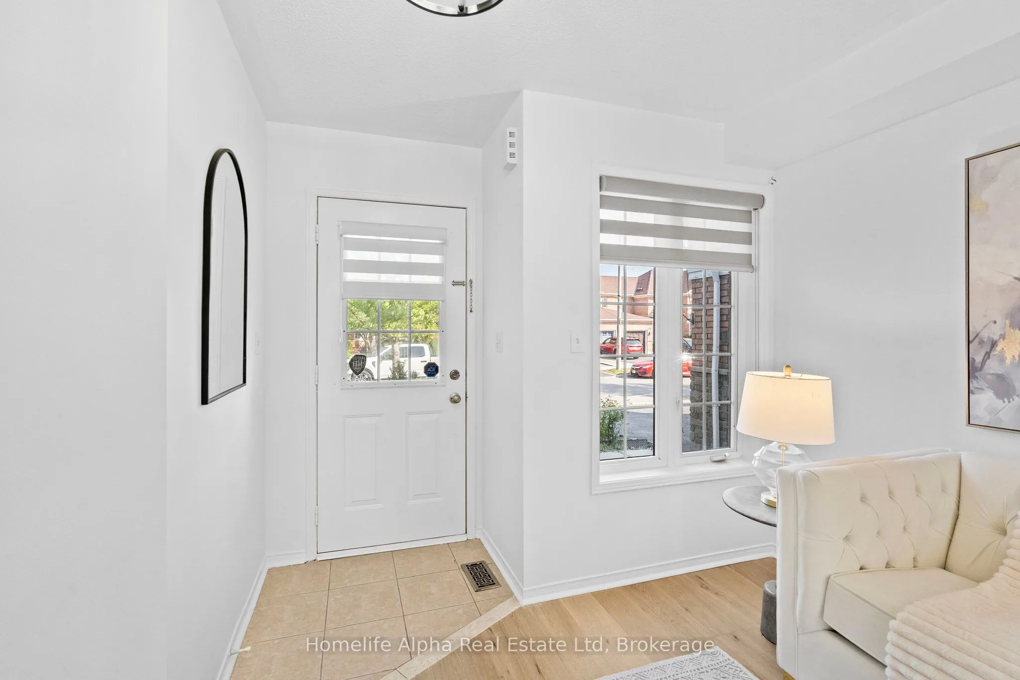 10 Bon Echo Court
