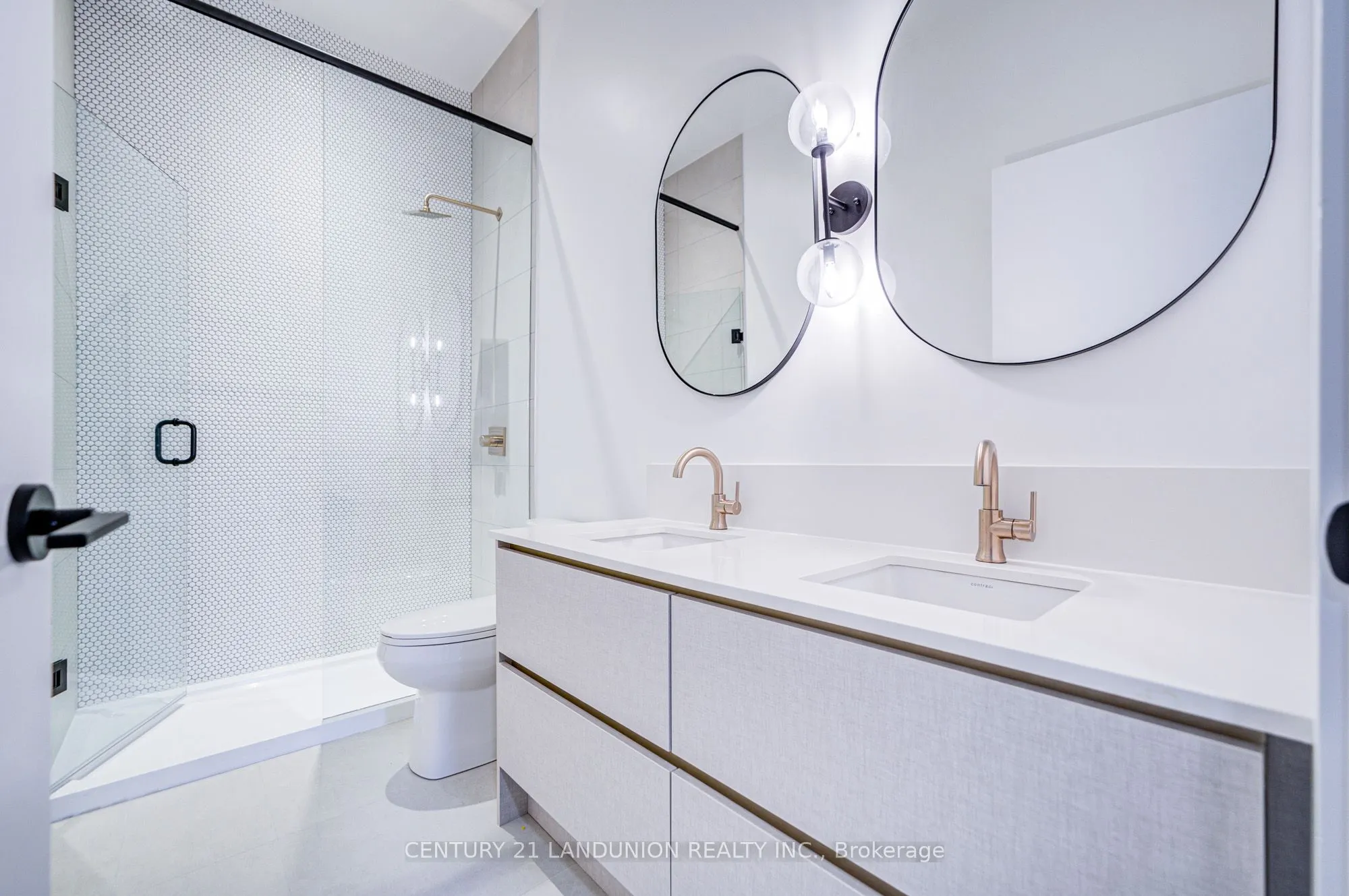 1285 Queen Street E, #102