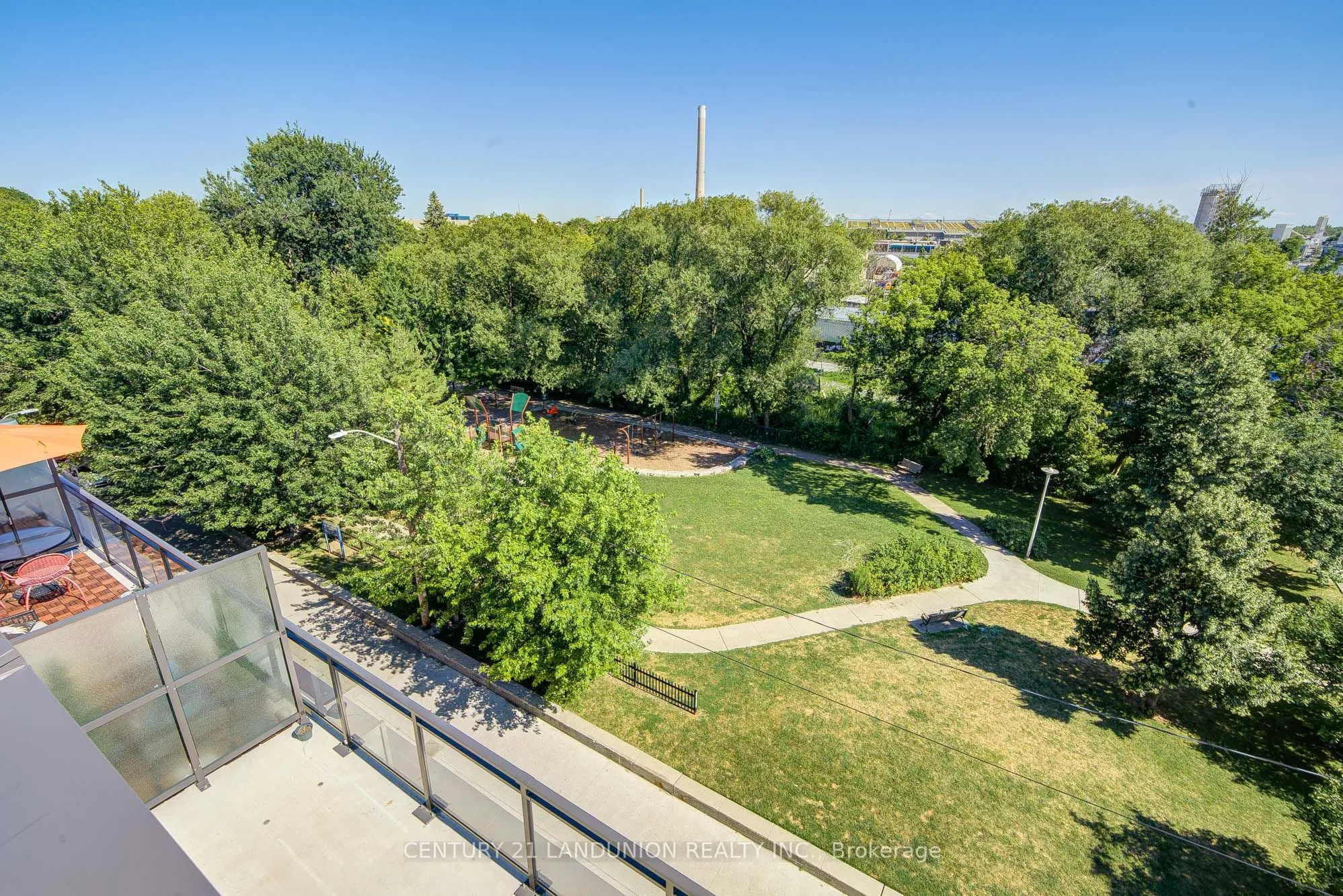 1285 Queen Street E, #102