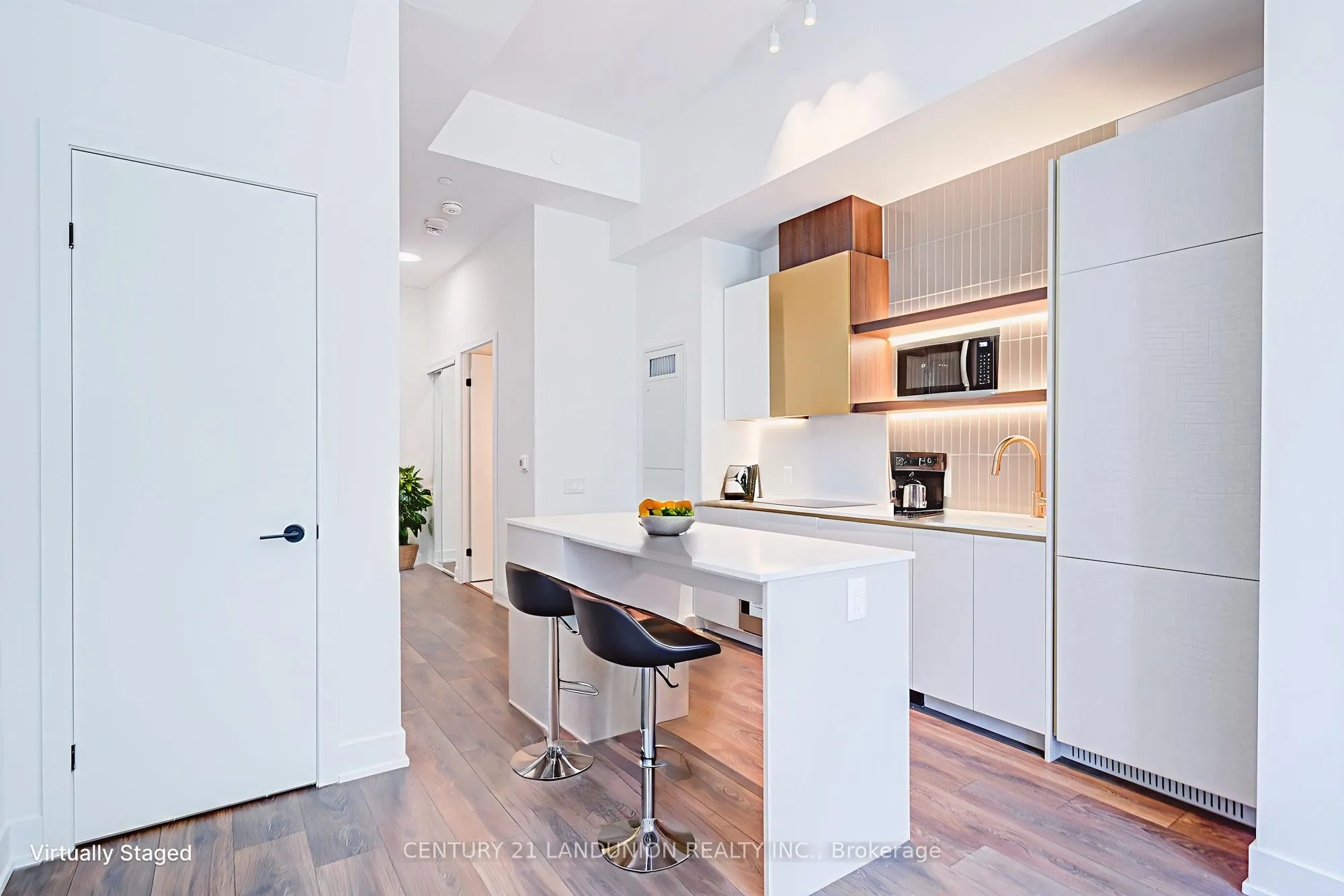 1285 Queen Street E, #102