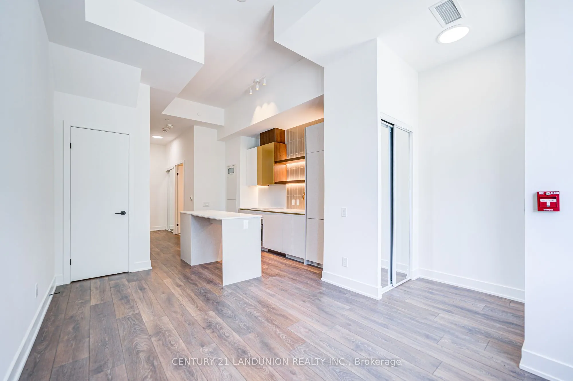 1285 Queen Street E, #102