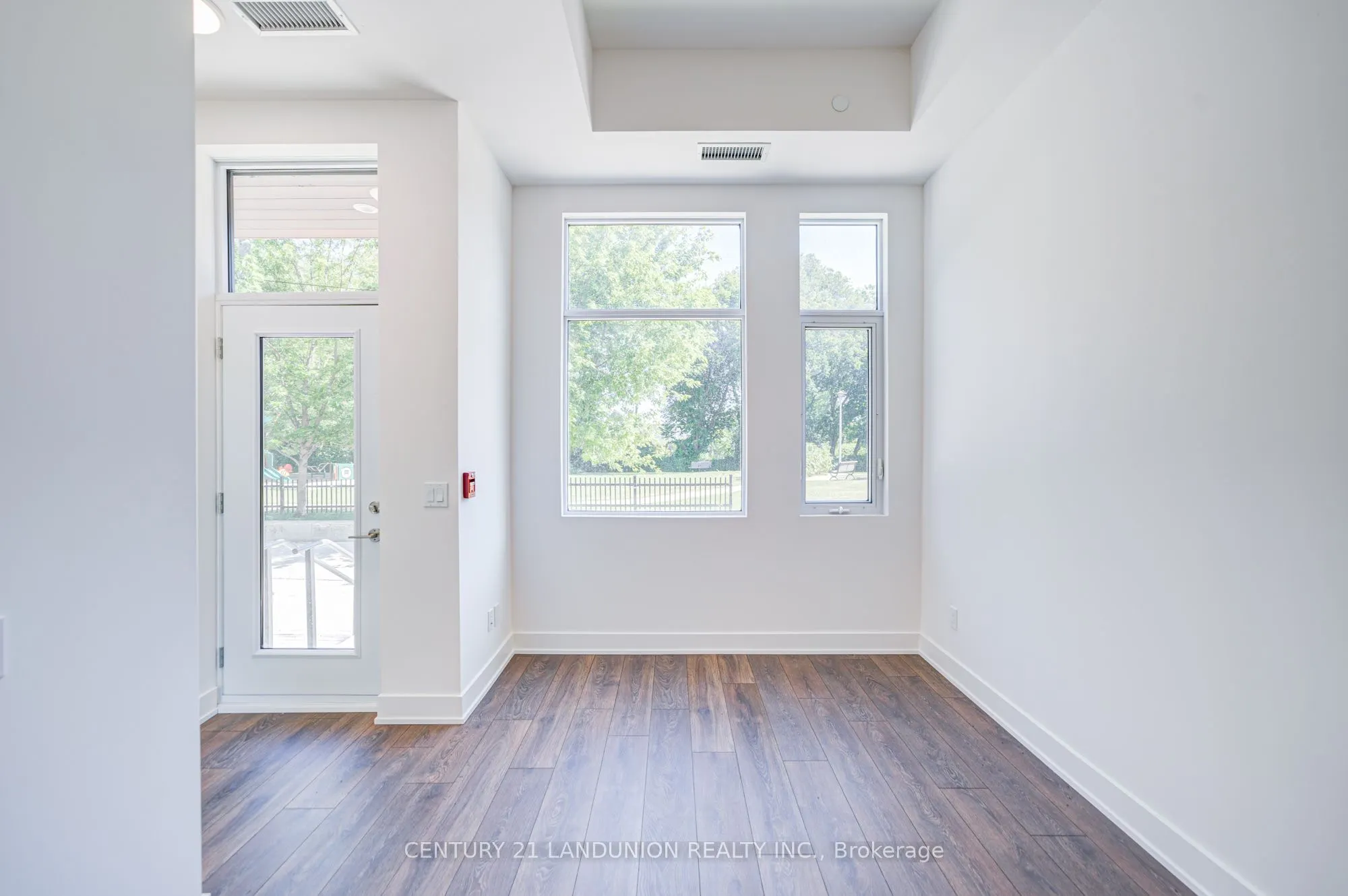 1285 Queen Street E, #102
