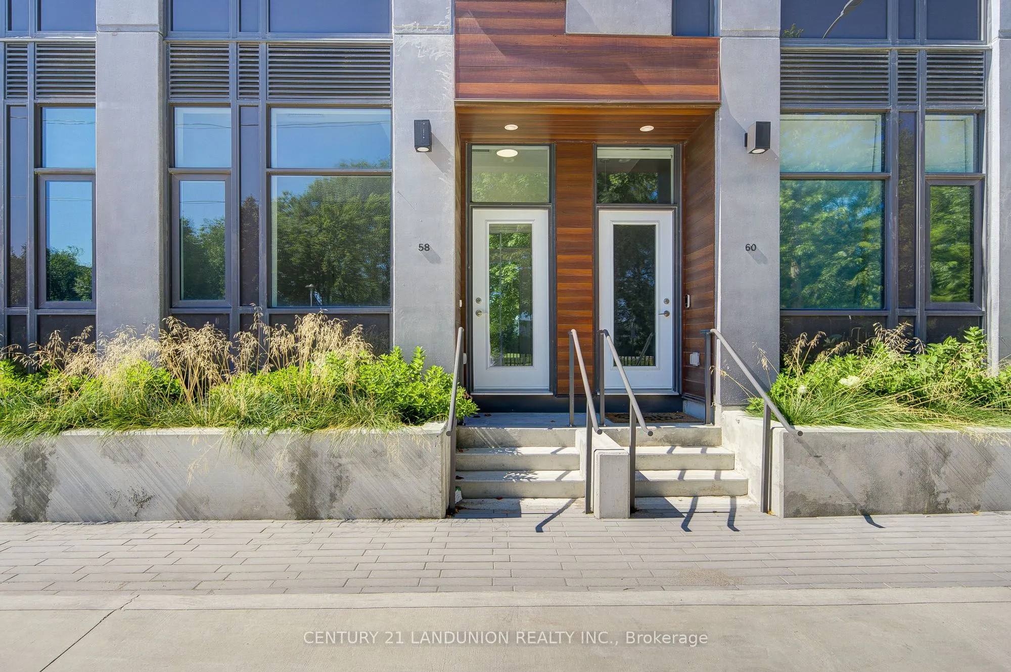 1285 Queen Street E, #102