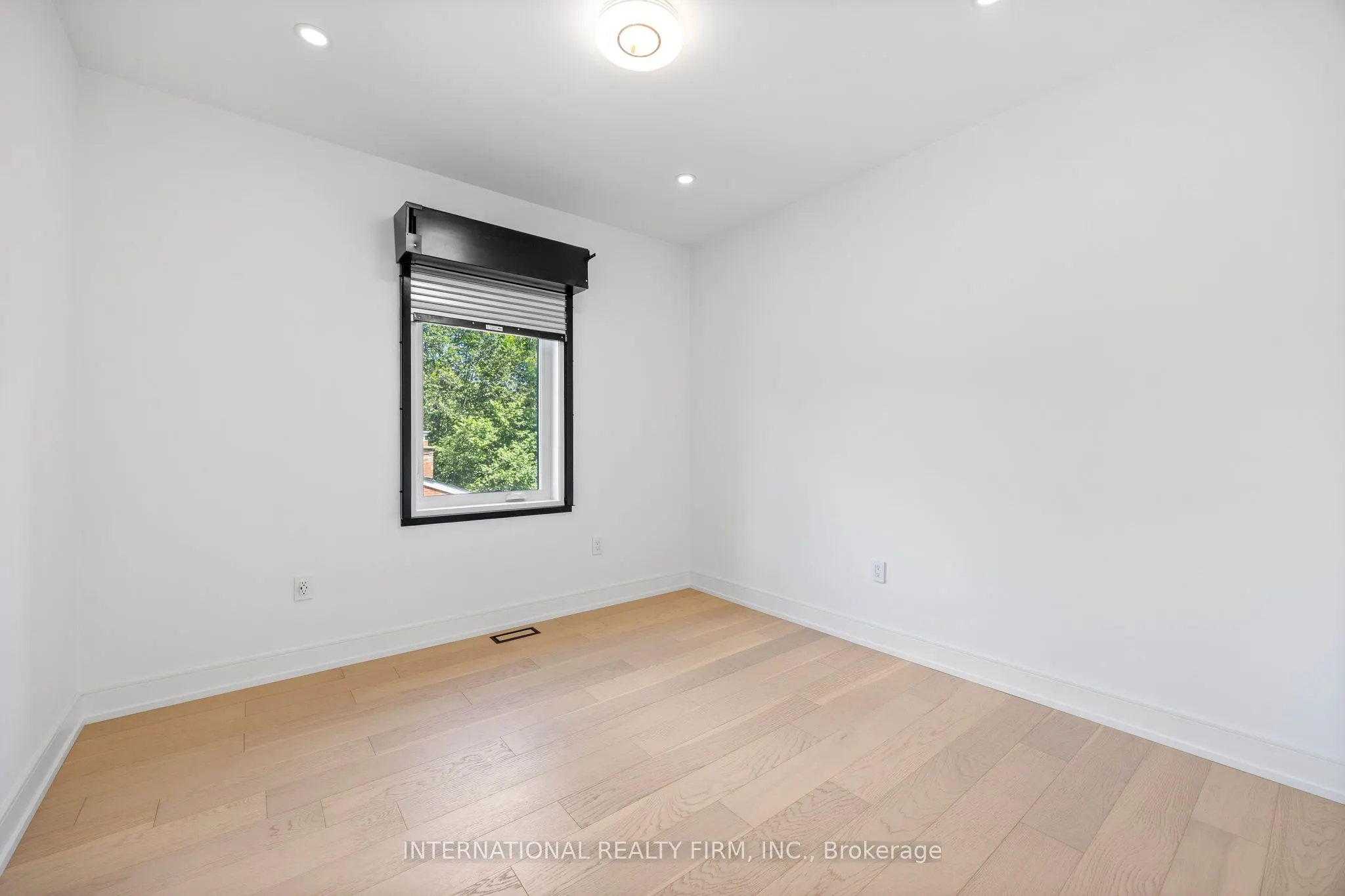 19 Ivy Avenue