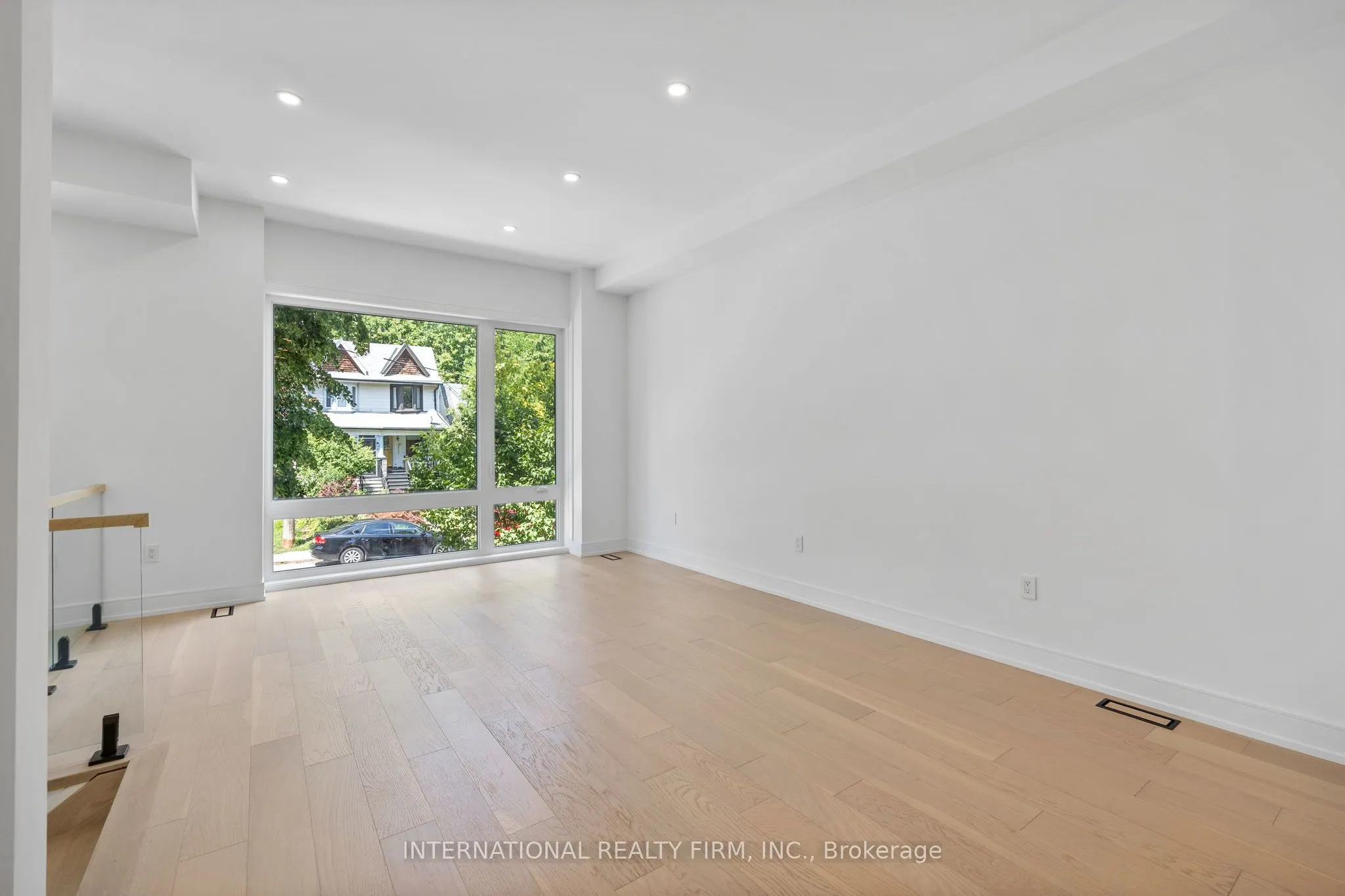 19 Ivy Avenue