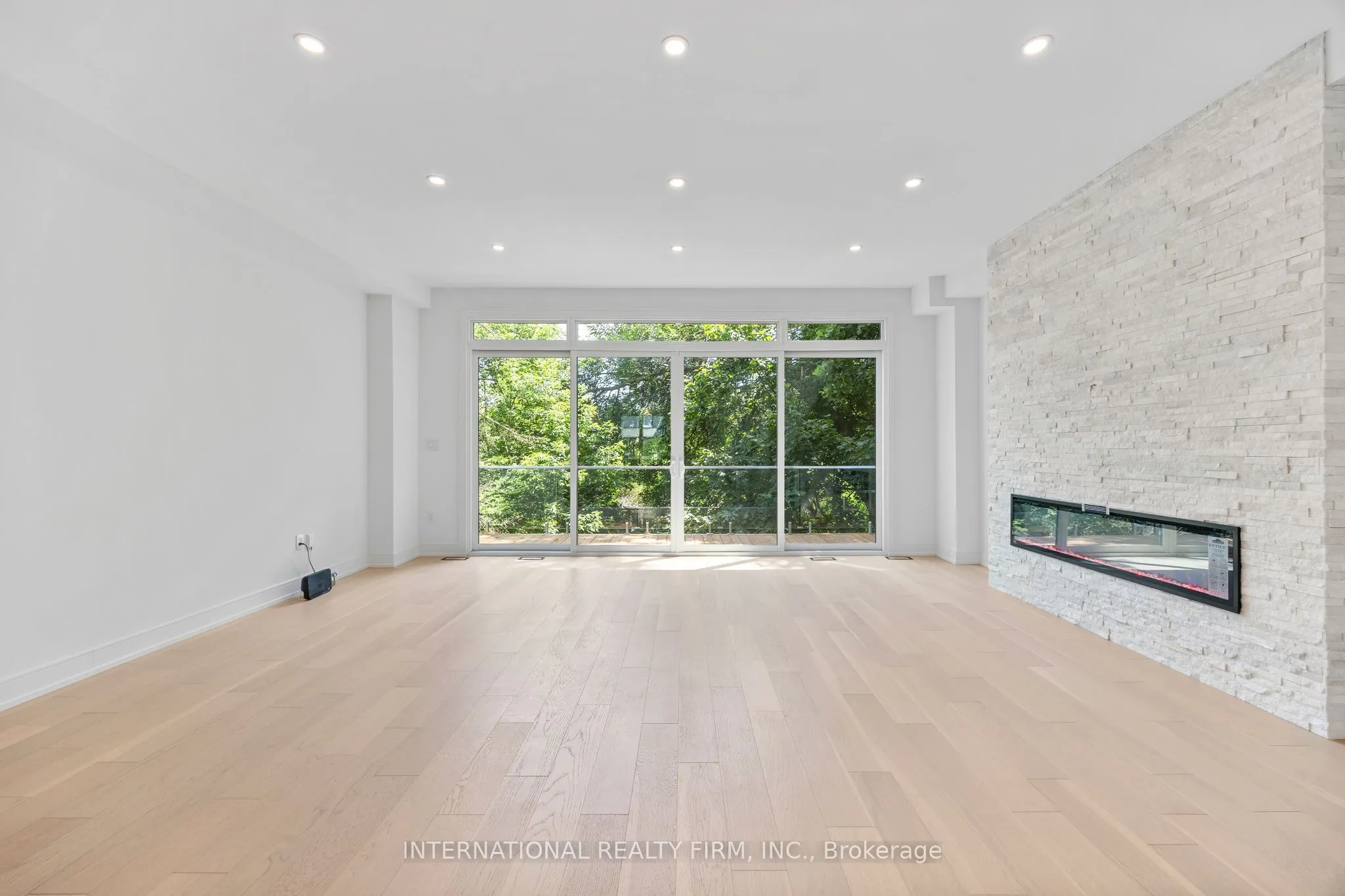 19 Ivy Avenue