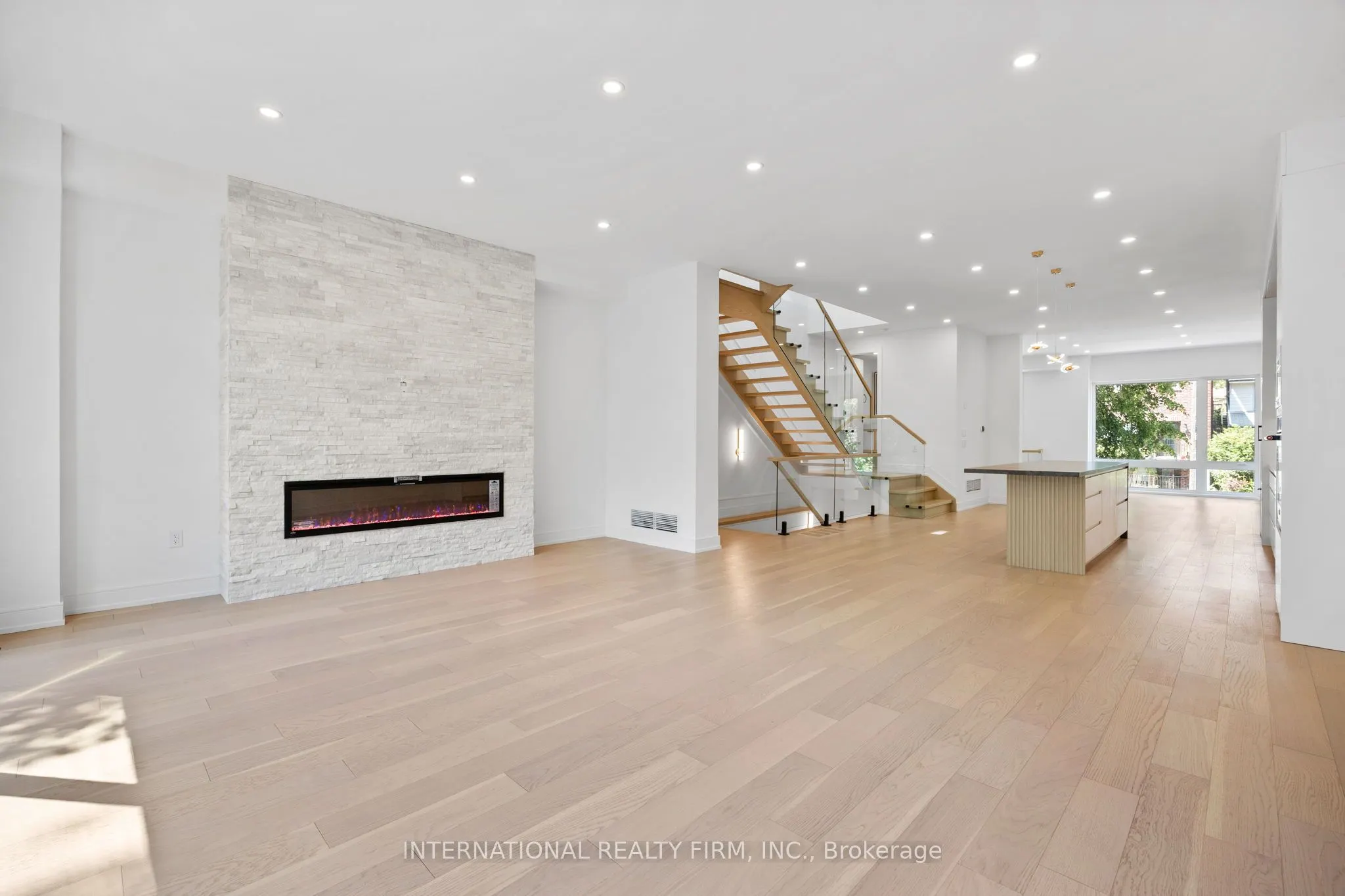 19 Ivy Avenue