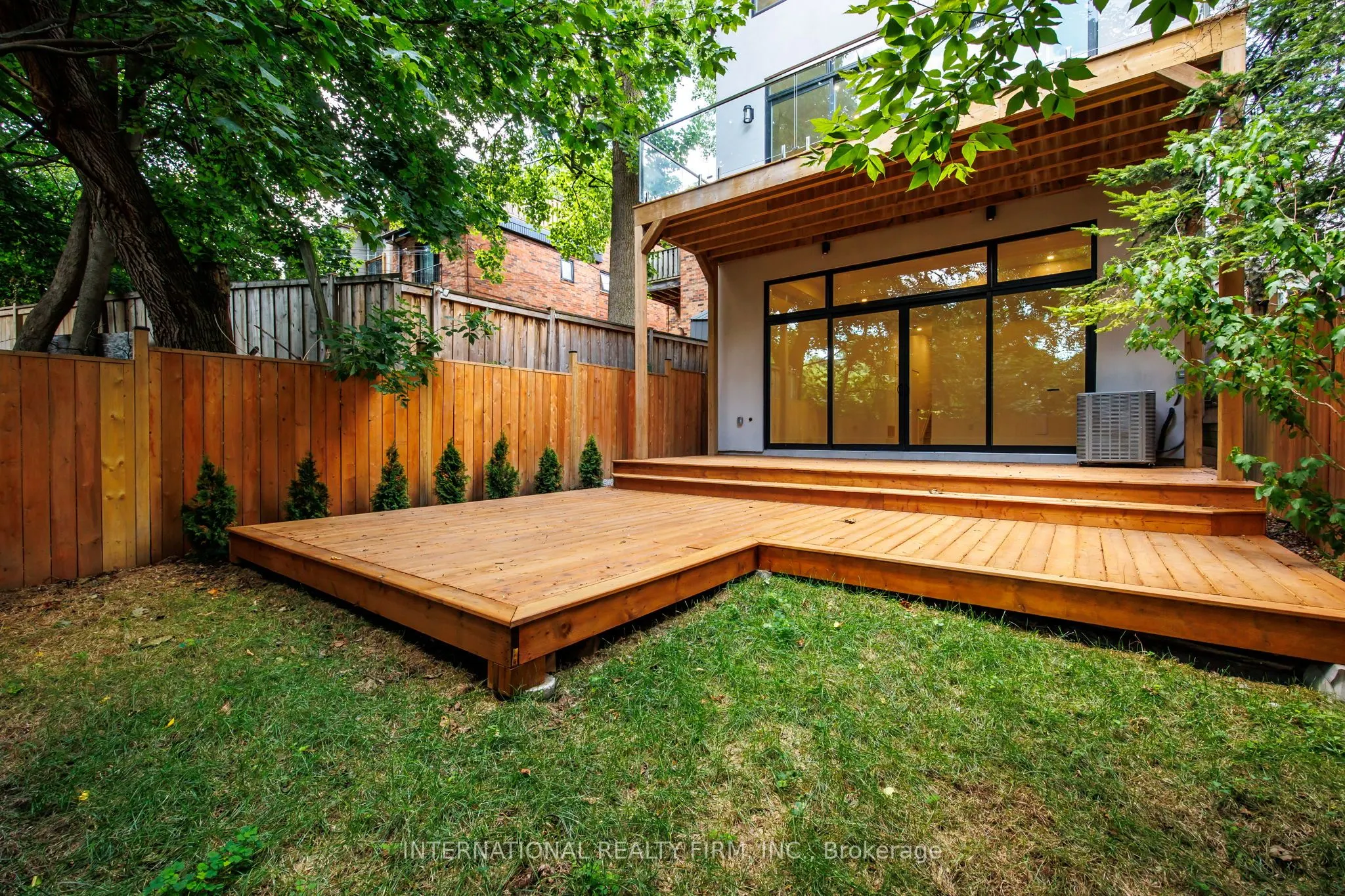 19 Ivy Avenue