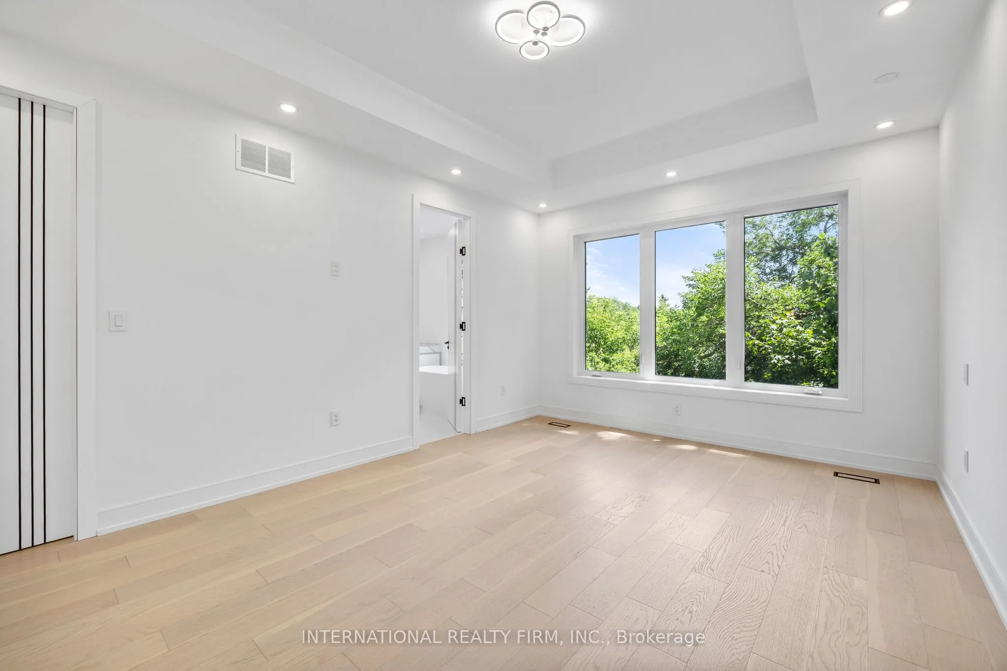 19 Ivy Avenue