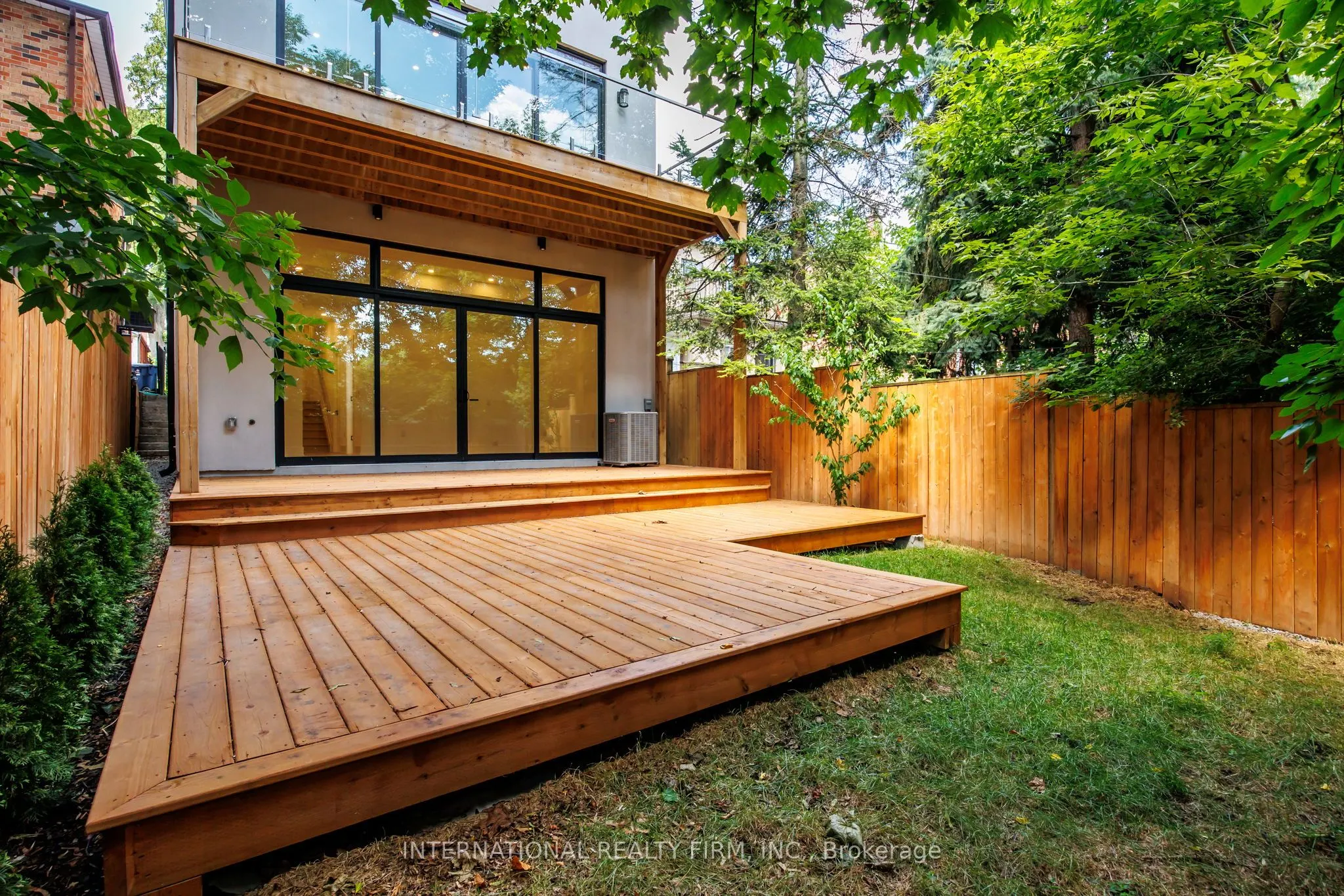 19 Ivy Avenue