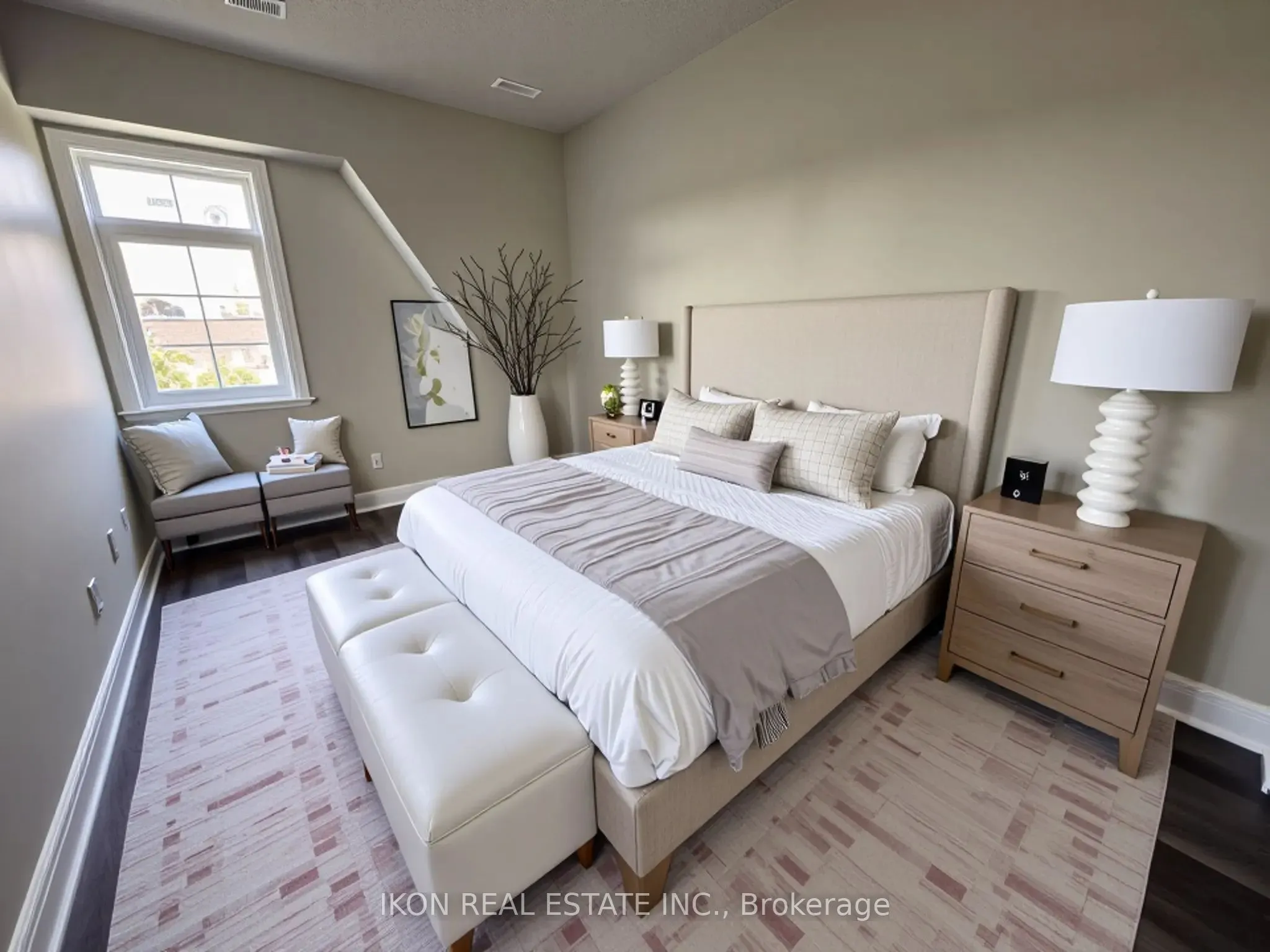 67 Sprucedale Way E, #32
