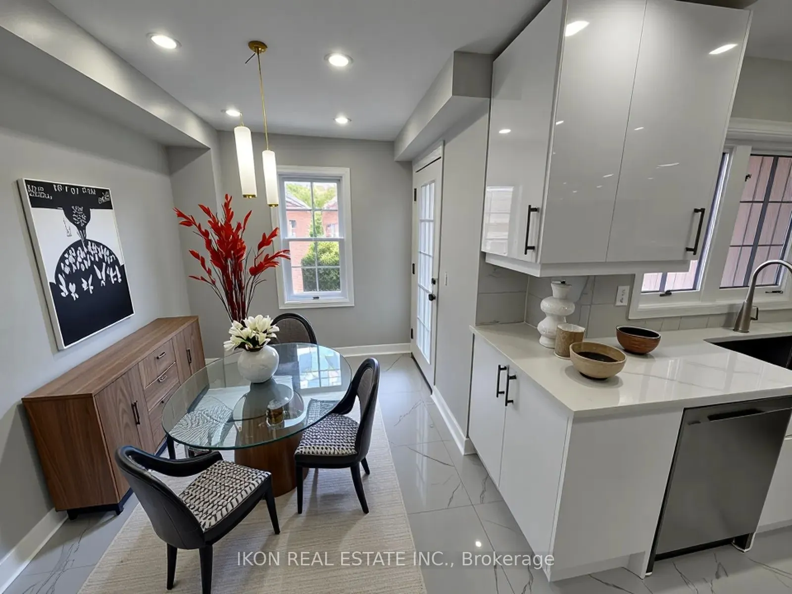 67 Sprucedale Way E, #32