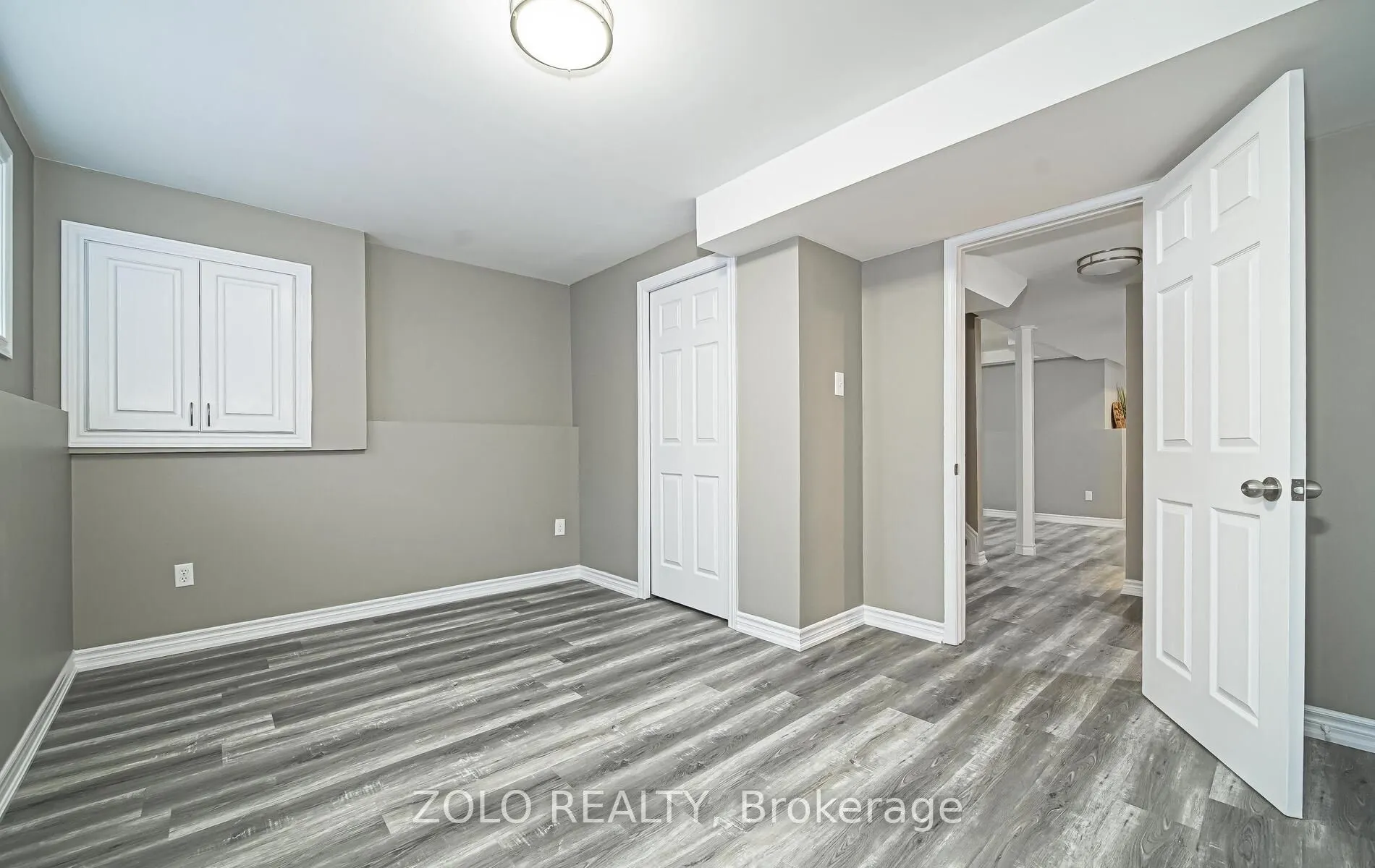 18 Waverly Street S