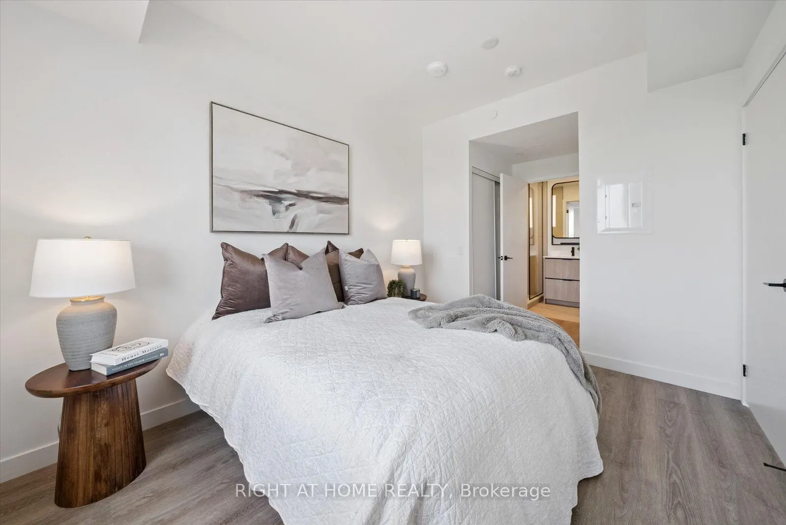 1050 Eastern Avenue, #613