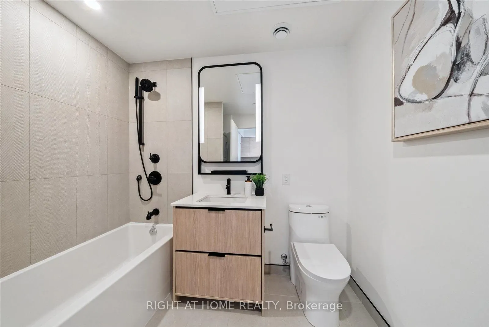 1050 Eastern Avenue, #613