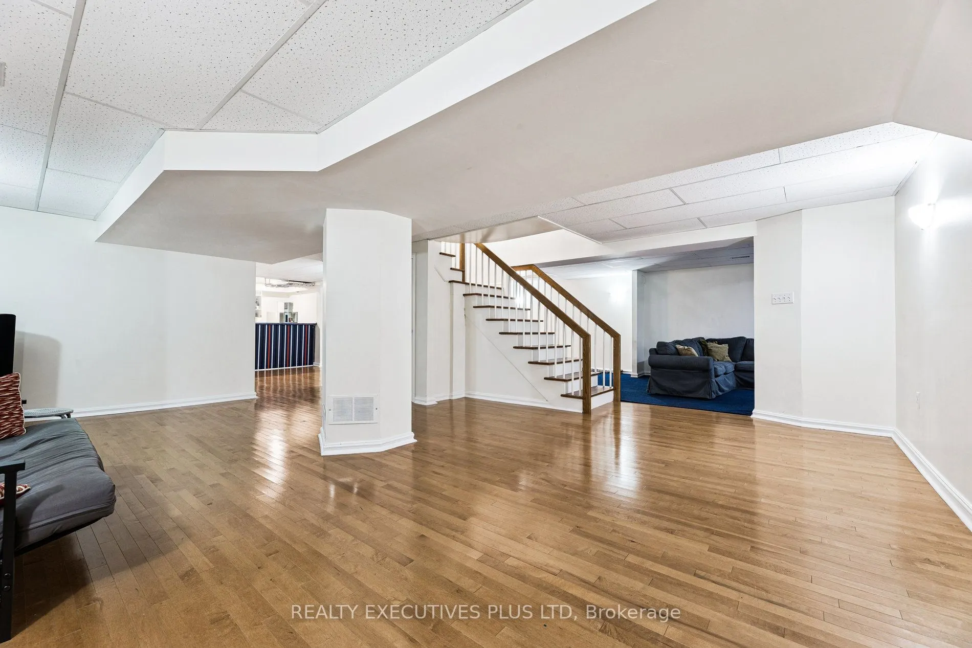 1822 Forestview Drive
