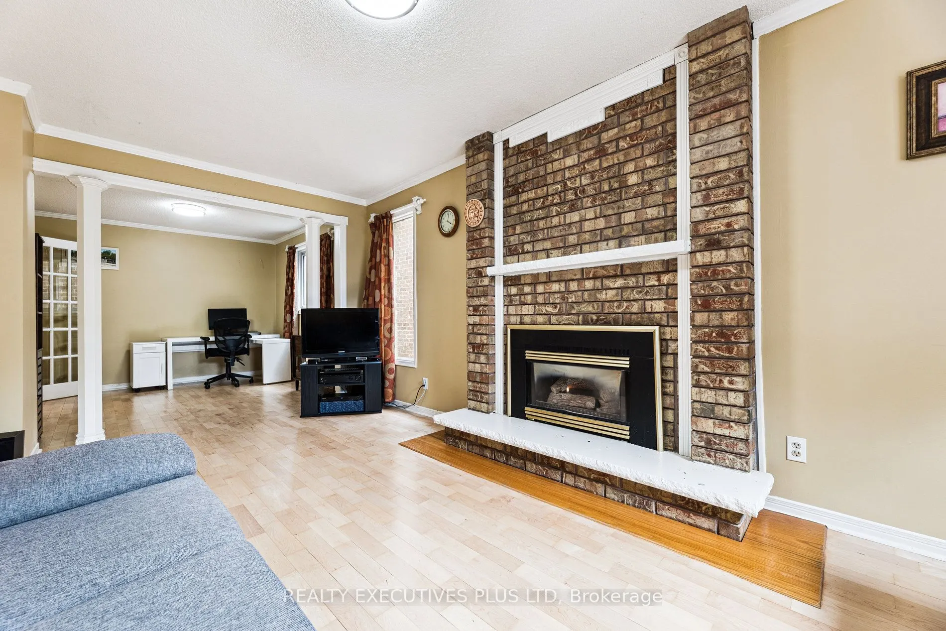 1822 Forestview Drive