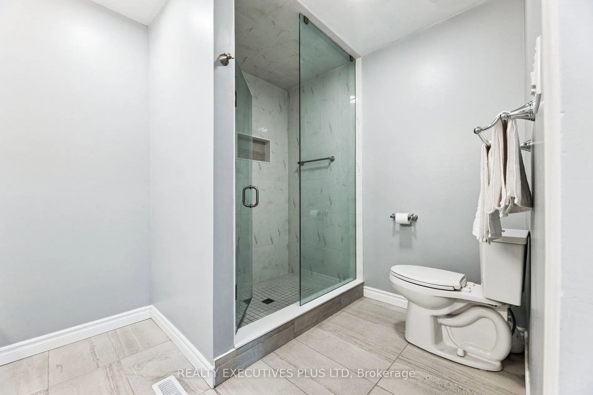 1822 Forestview Drive