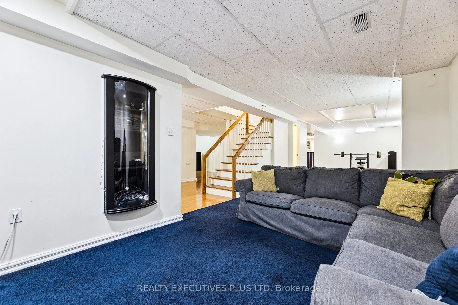 1822 Forestview Drive