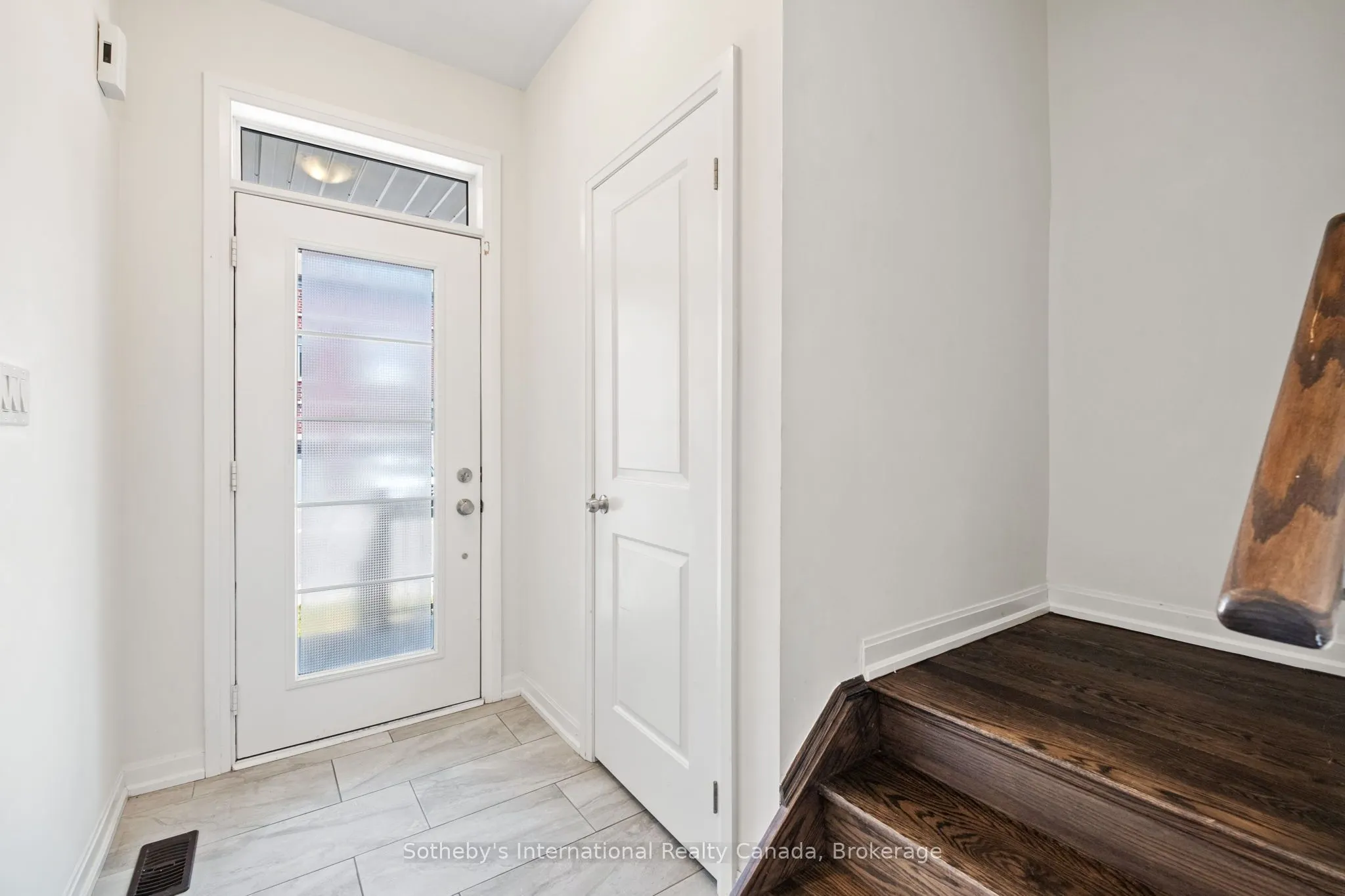 91 Longshore Way
