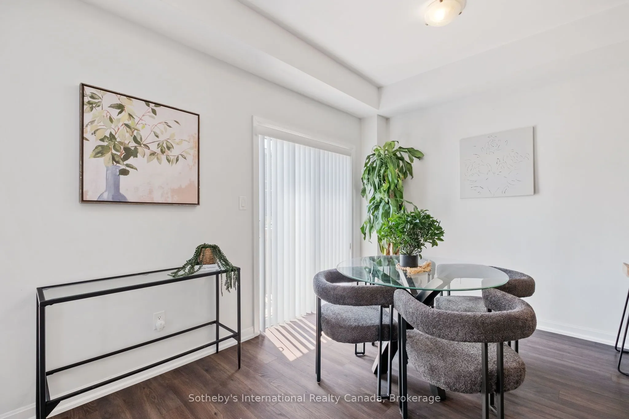 91 Longshore Way