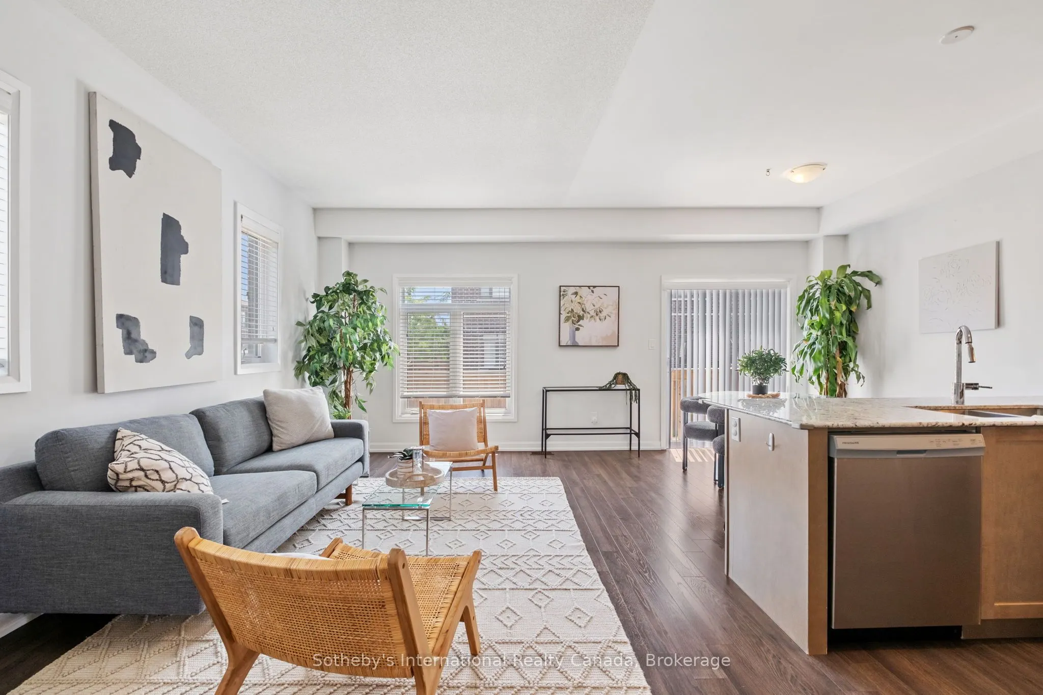 91 Longshore Way